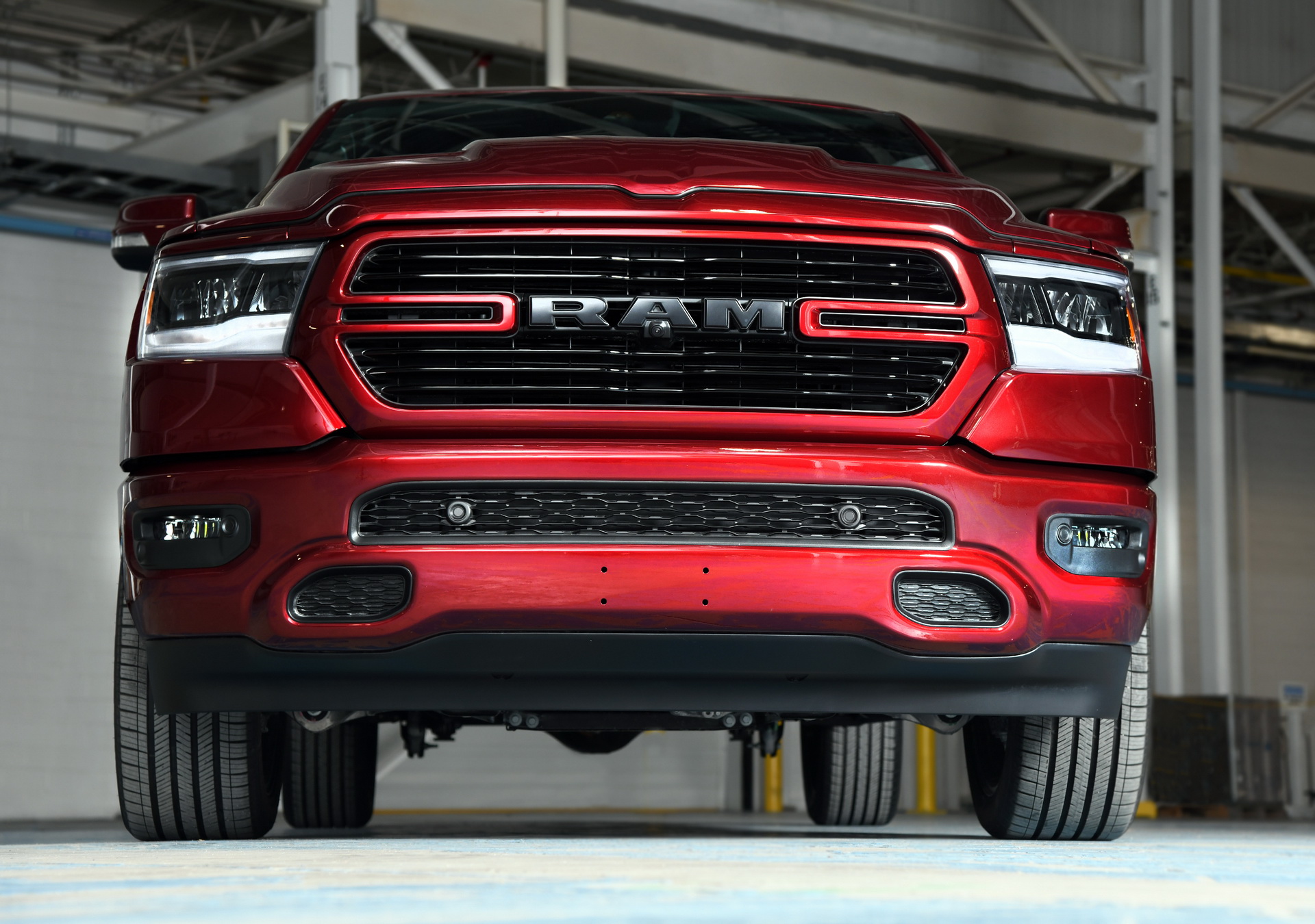 ram-1500-sport-canada-only-2 2019 RAM 1500 Sport Is A Fully Loaded Truck That’ll Be Sold Only In Canada