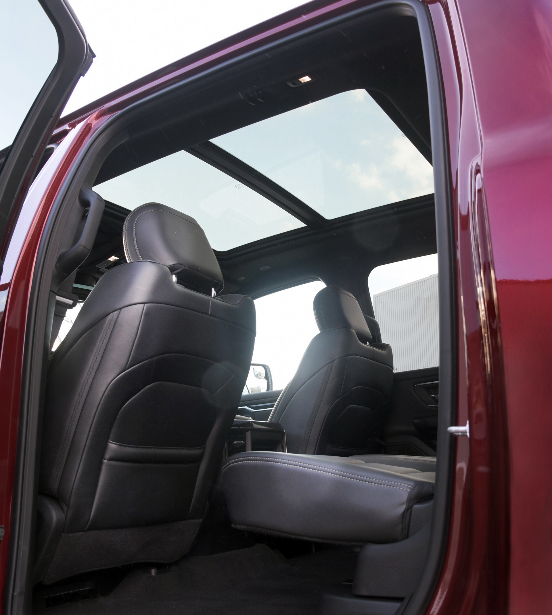 ram-1500-sport-canada-only-21 2019 RAM 1500 Sport Is A Fully Loaded Truck That’ll Be Sold Only In Canada