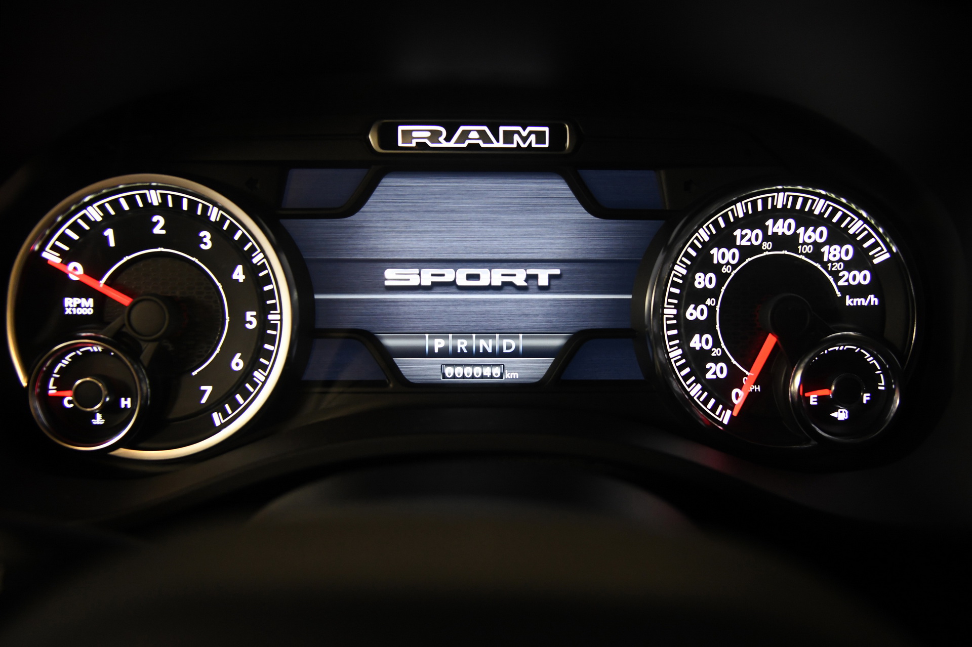 ram-1500-sport-canada-only-31 2019 RAM 1500 Sport Is A Fully Loaded Truck That’ll Be Sold Only In Canada