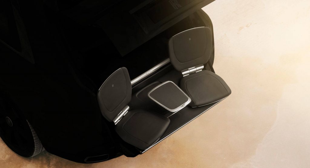 Rolls-Royce Teases Cullinan SUV’s Luxurious Viewing Suite Feature