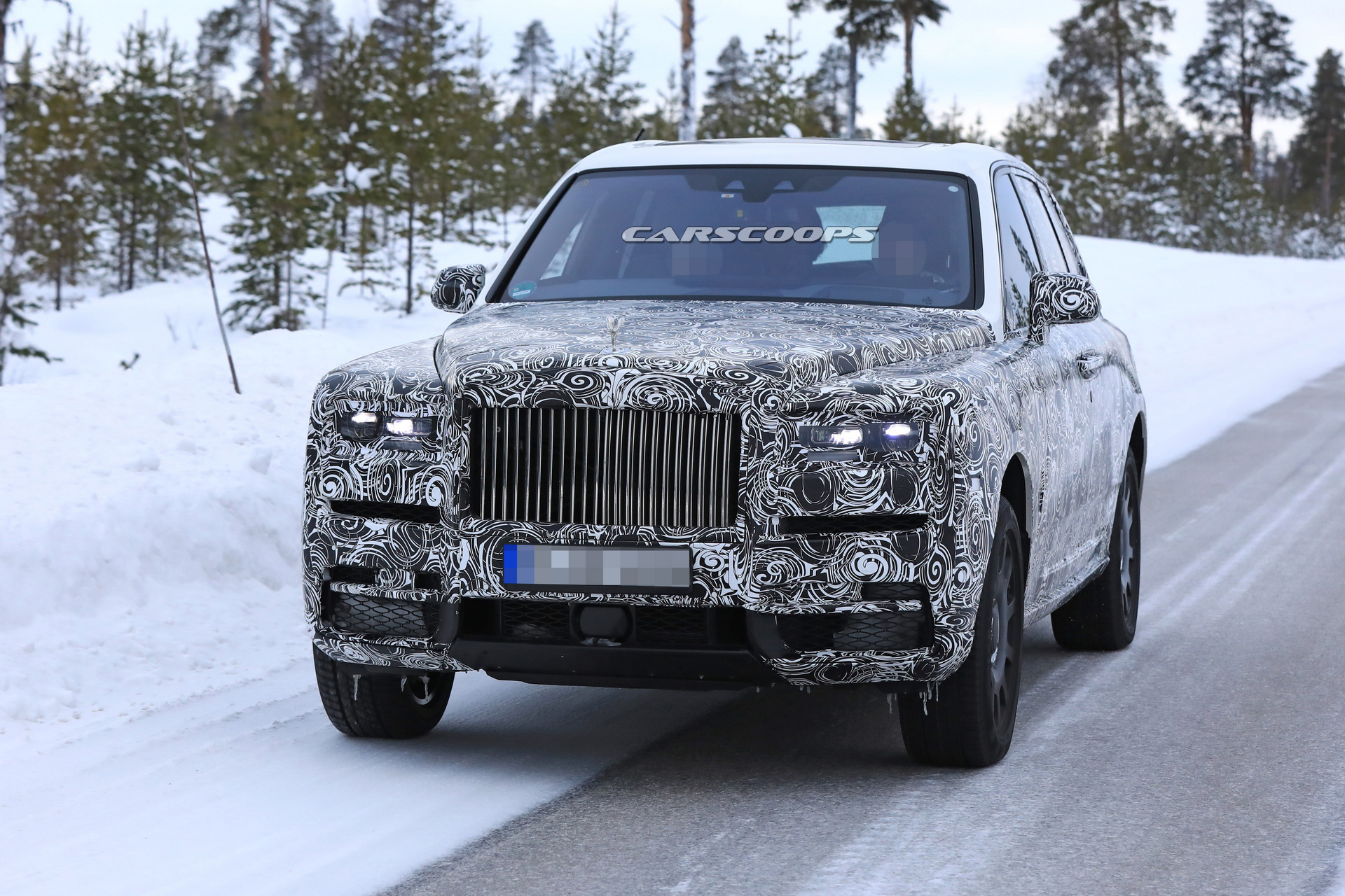 rolls-cullinan-open-doors-spy-13 Rolls-Royce Cullinan SUV Prototype Opens Up Its Suicide Doors