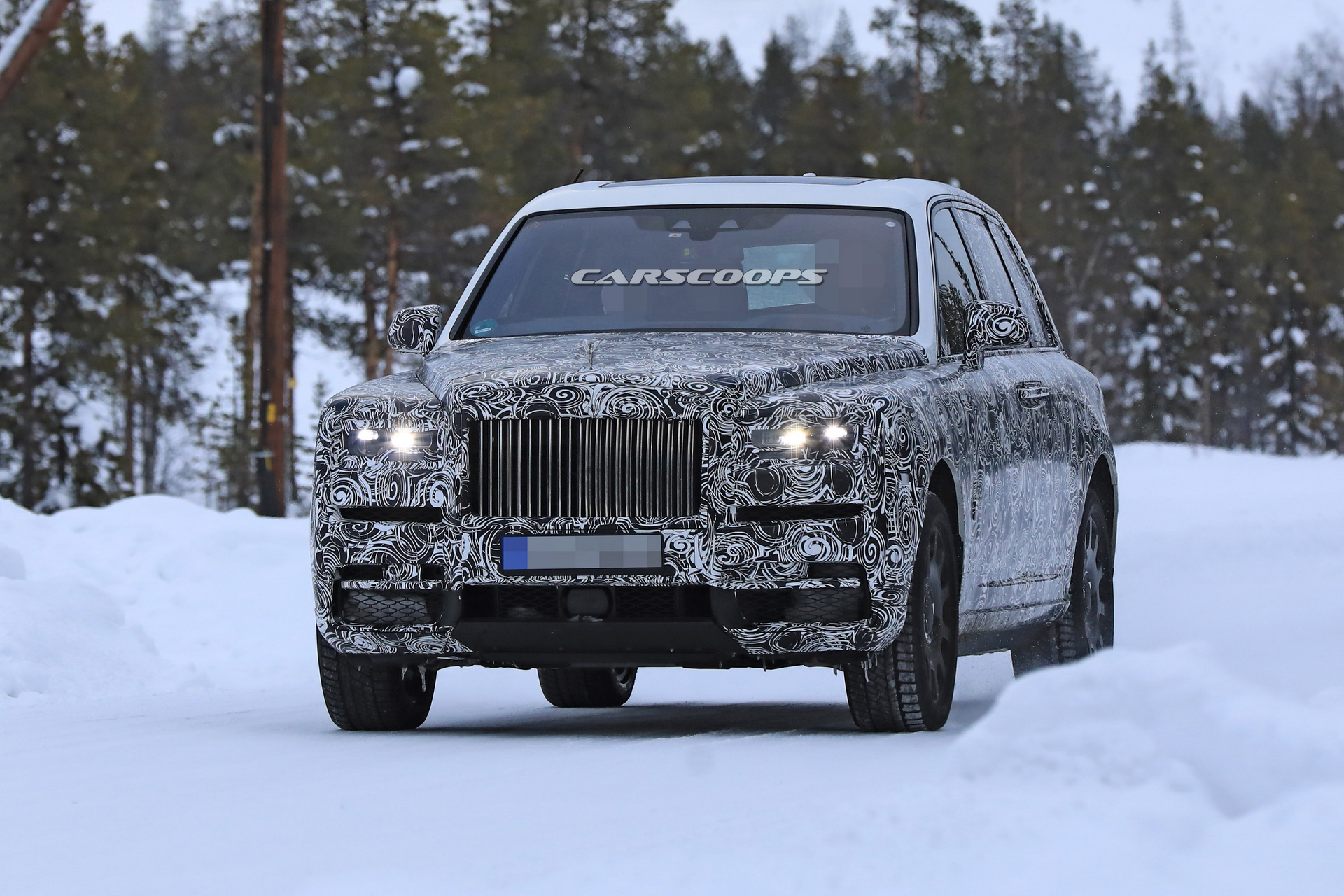 rolls-cullinan-open-doors-spy-16 Rolls-Royce Cullinan SUV Prototype Opens Up Its Suicide Doors