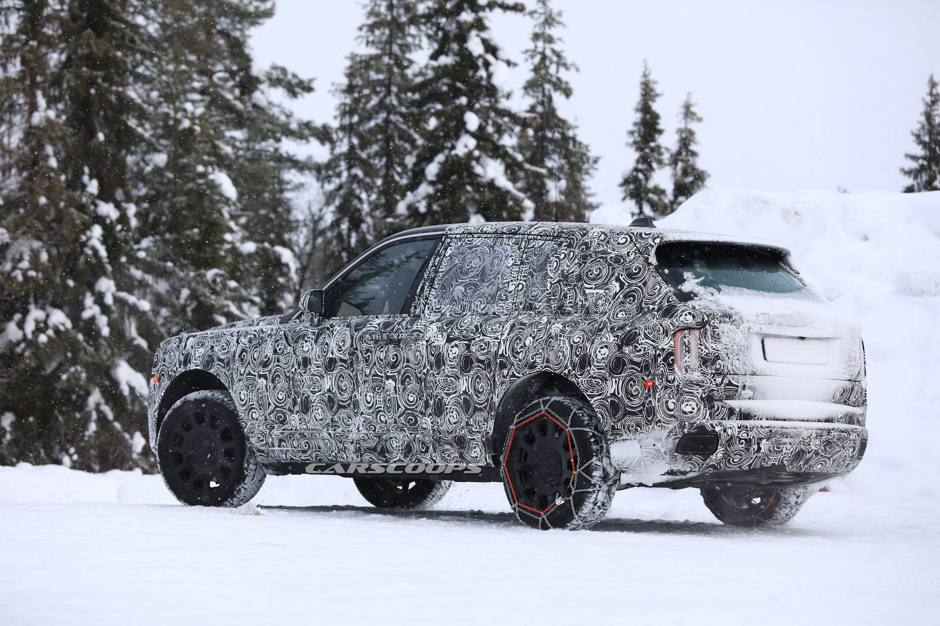 rolls-cullinan-open-doors-spy-29 Rolls-Royce Cullinan SUV Prototype Opens Up Its Suicide Doors