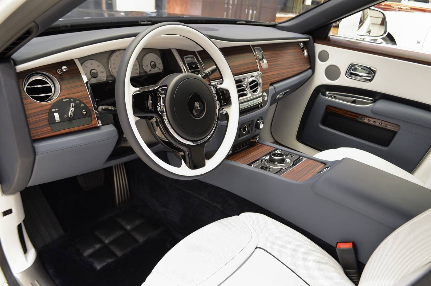 rolls-ghost-ewb-private-jet-abudhabi-12 Rolls-Royce Ghost EWB ‘Inspired by Private Jet’ Is, Well, Self-Explanatory