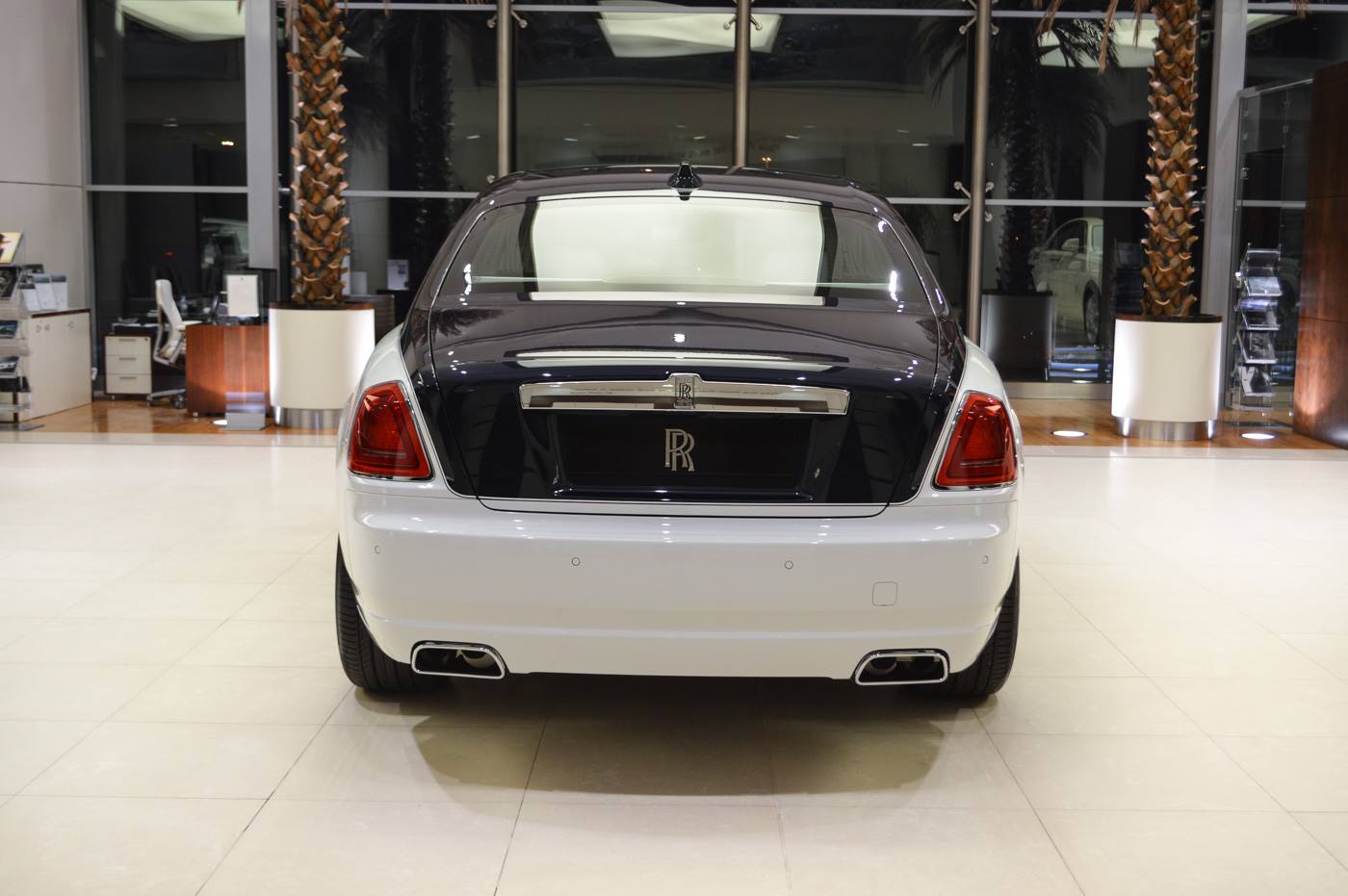 rolls-ghost-ewb-private-jet-abudhabi-4 Rolls-Royce Ghost EWB ‘Inspired by Private Jet’ Is, Well, Self-Explanatory