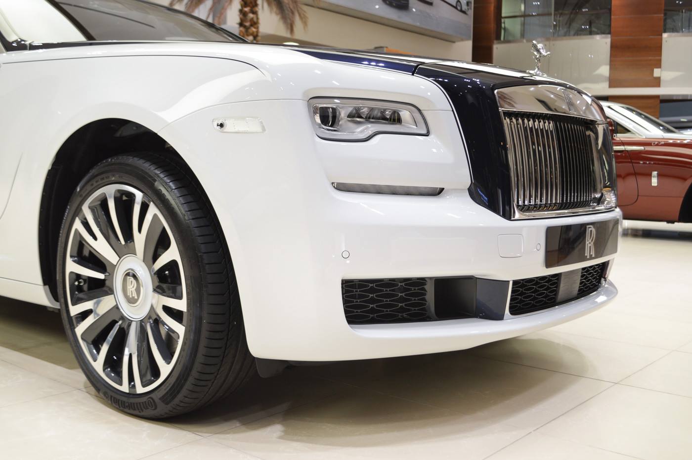 rolls-ghost-ewb-private-jet-abudhabi-8 Rolls-Royce Ghost EWB ‘Inspired by Private Jet’ Is, Well, Self-Explanatory