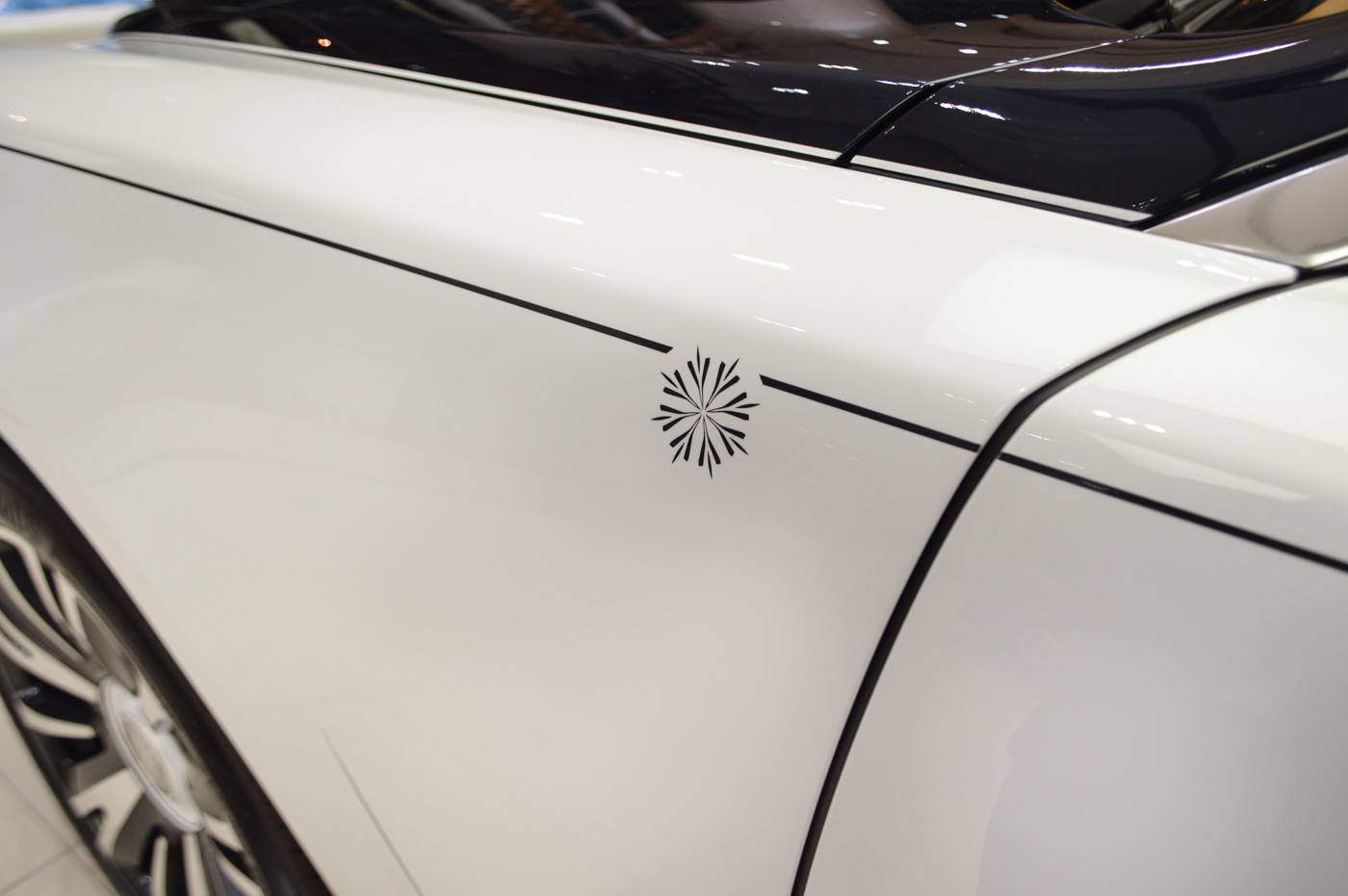 rolls-ghost-ewb-private-jet-abudhabi-9 Rolls-Royce Ghost EWB ‘Inspired by Private Jet’ Is, Well, Self-Explanatory