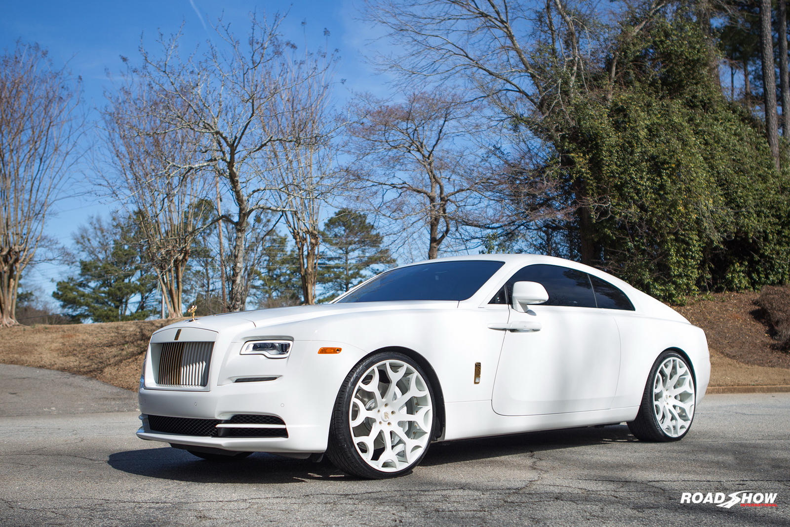 rolls-royce-wraith-white-forgiato-1 Feel Free To Call This Rolls-Royce Wraith ‘Snow White’