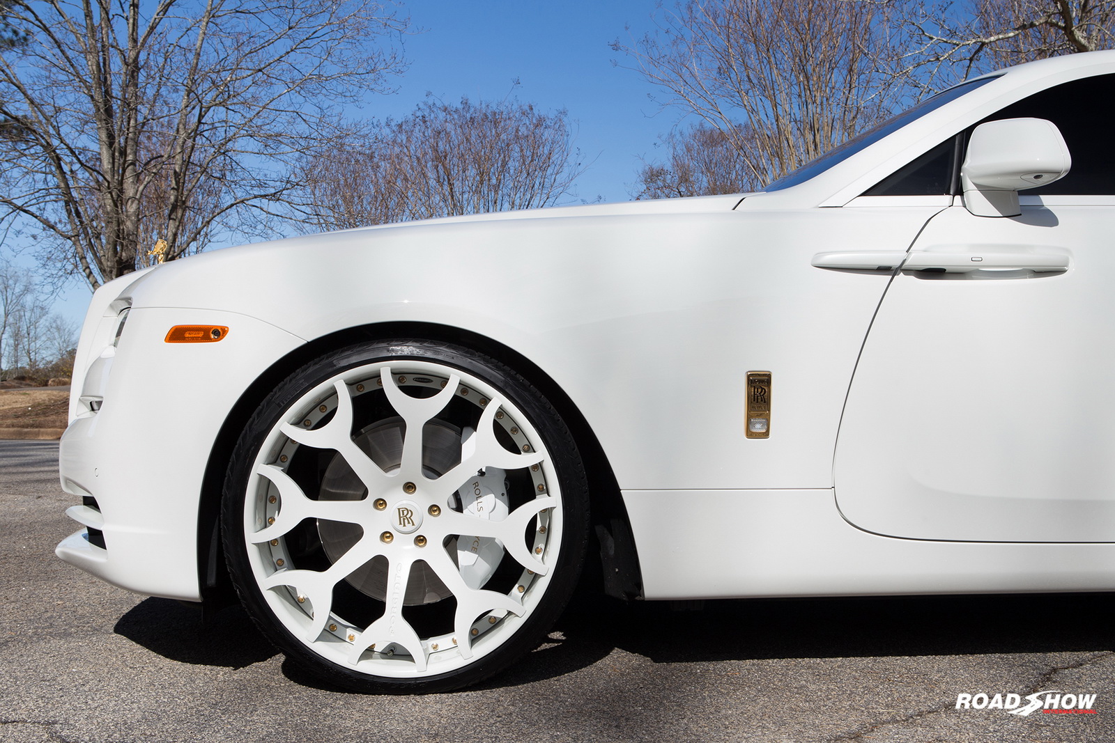 rolls-royce-wraith-white-forgiato-11 Feel Free To Call This Rolls-Royce Wraith ‘Snow White’