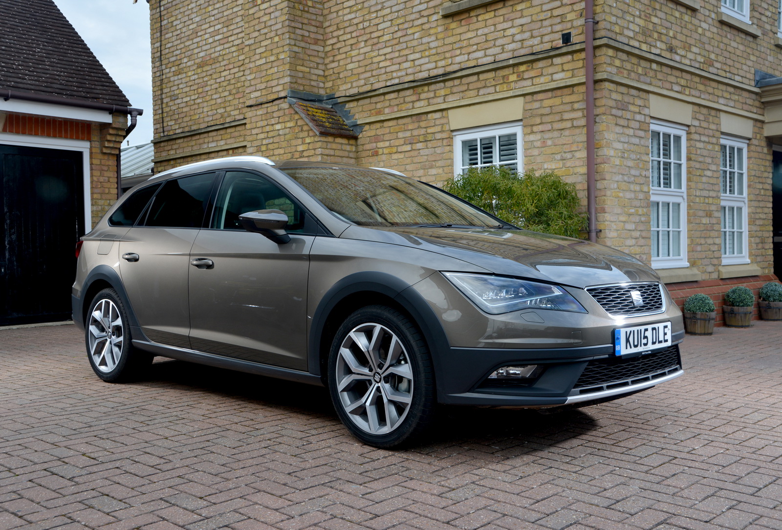 seat-leon-x-perience-9 Seat Drops Leon X-Perience From UK Market Due To Poor Sales