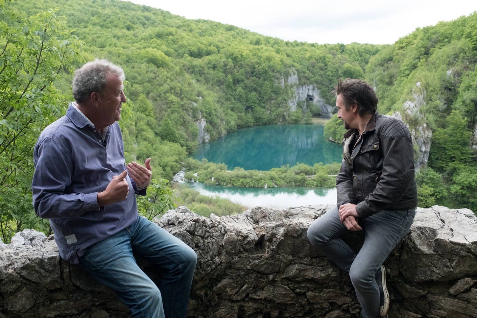 E0BF4670 Hammond Falls Off A Bike, Clarkson (Unsurprisingly) Makes Fun Of His Crashes