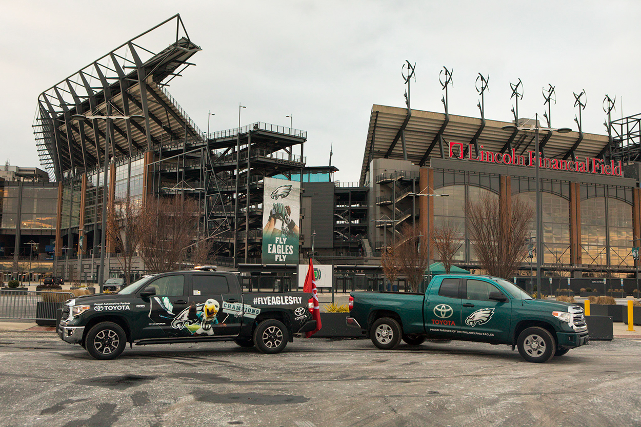 toyota-tundra-eagles-parade-4 2018 Toyota Tundra Led The Philadelphia Eagles’ Super Bowl Parade