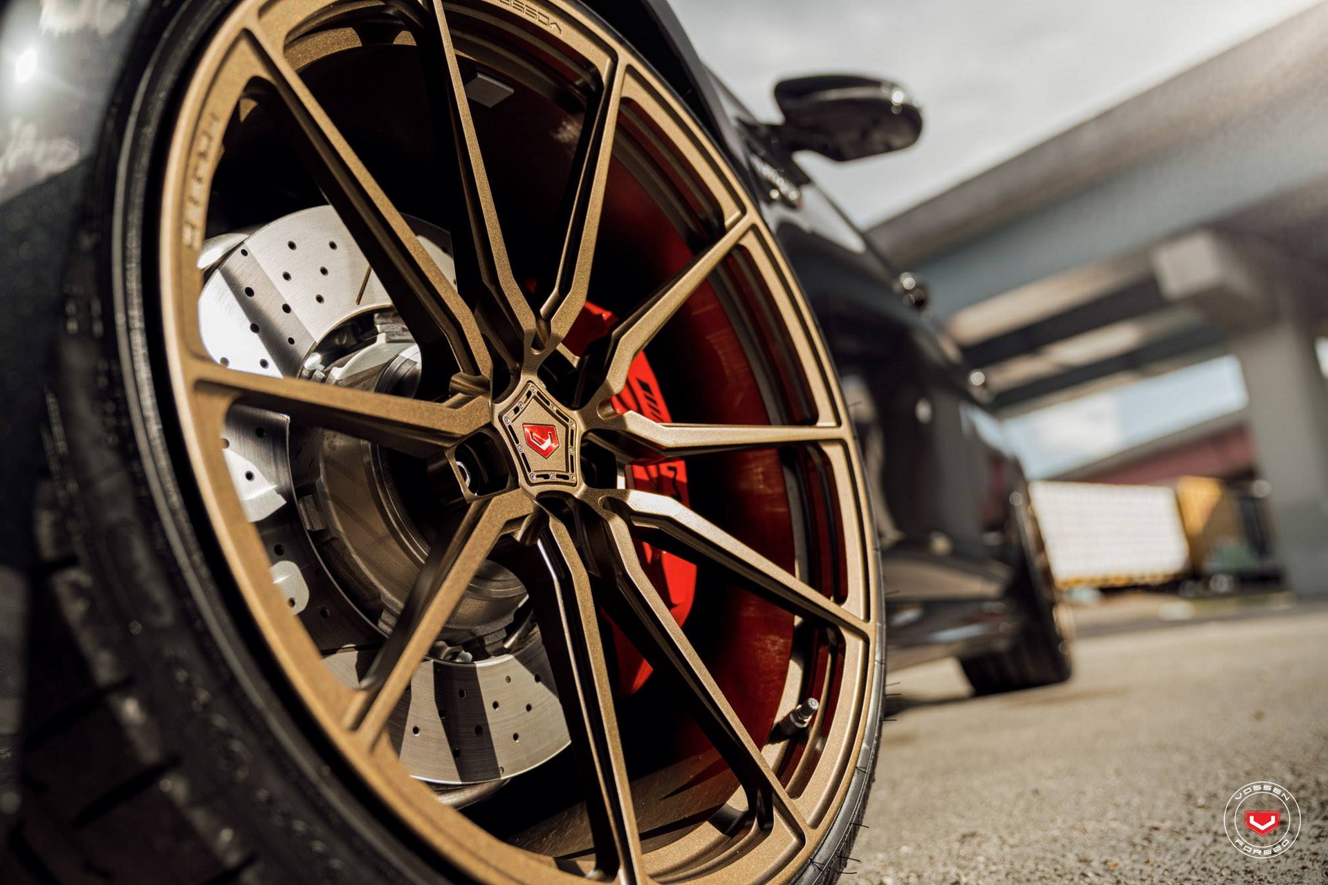 vossen-merc-e63s-wagon-12 Mercedes-AMG E63S Estate Goes For All-Black Look With Satin Bronze Wheels