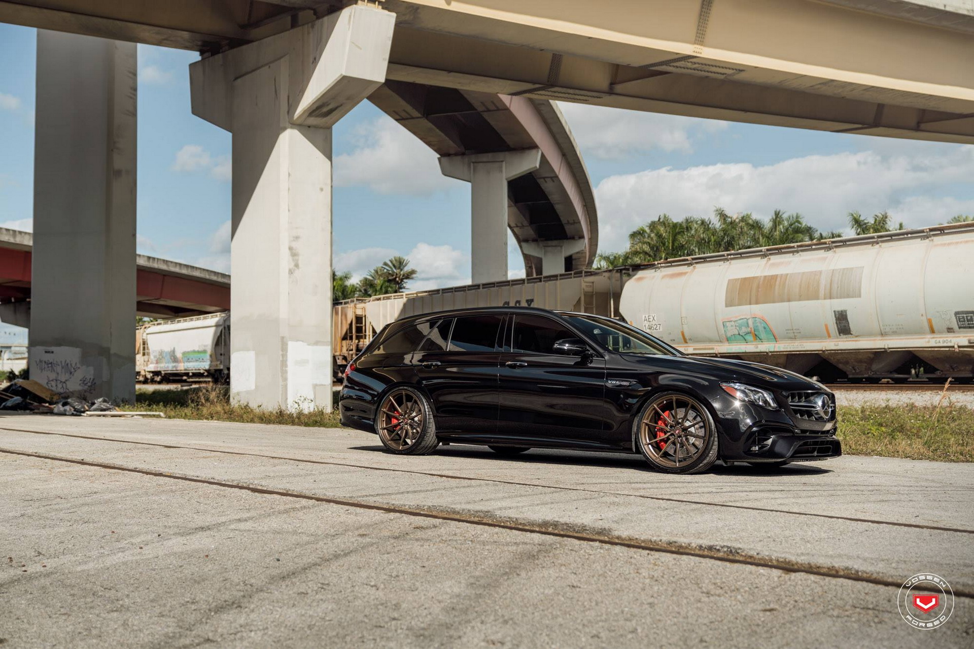 vossen-merc-e63s-wagon-4 Mercedes-AMG E63S Estate Goes For All-Black Look With Satin Bronze Wheels