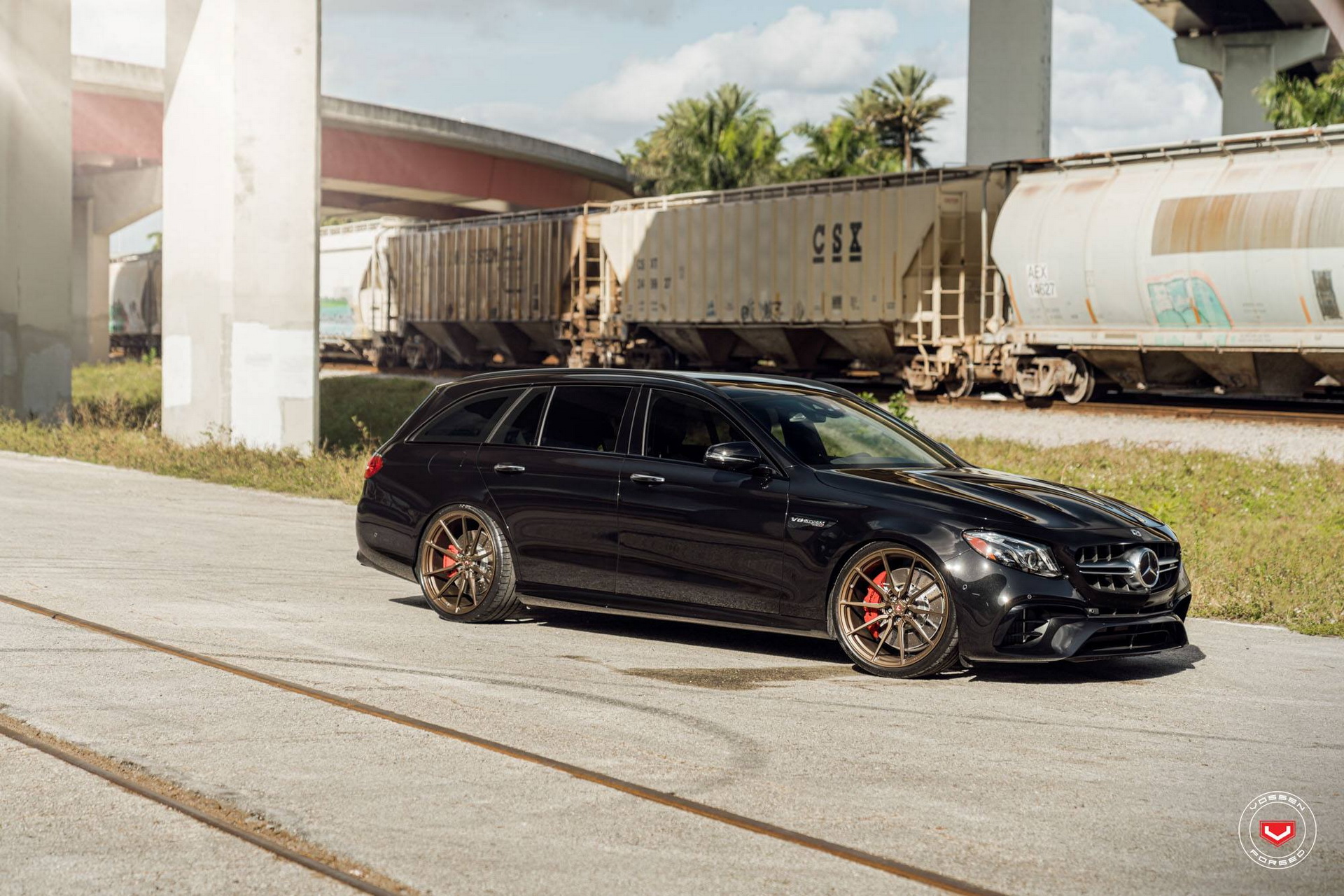 vossen-merc-e63s-wagon-7 Mercedes-AMG E63S Estate Goes For All-Black Look With Satin Bronze Wheels