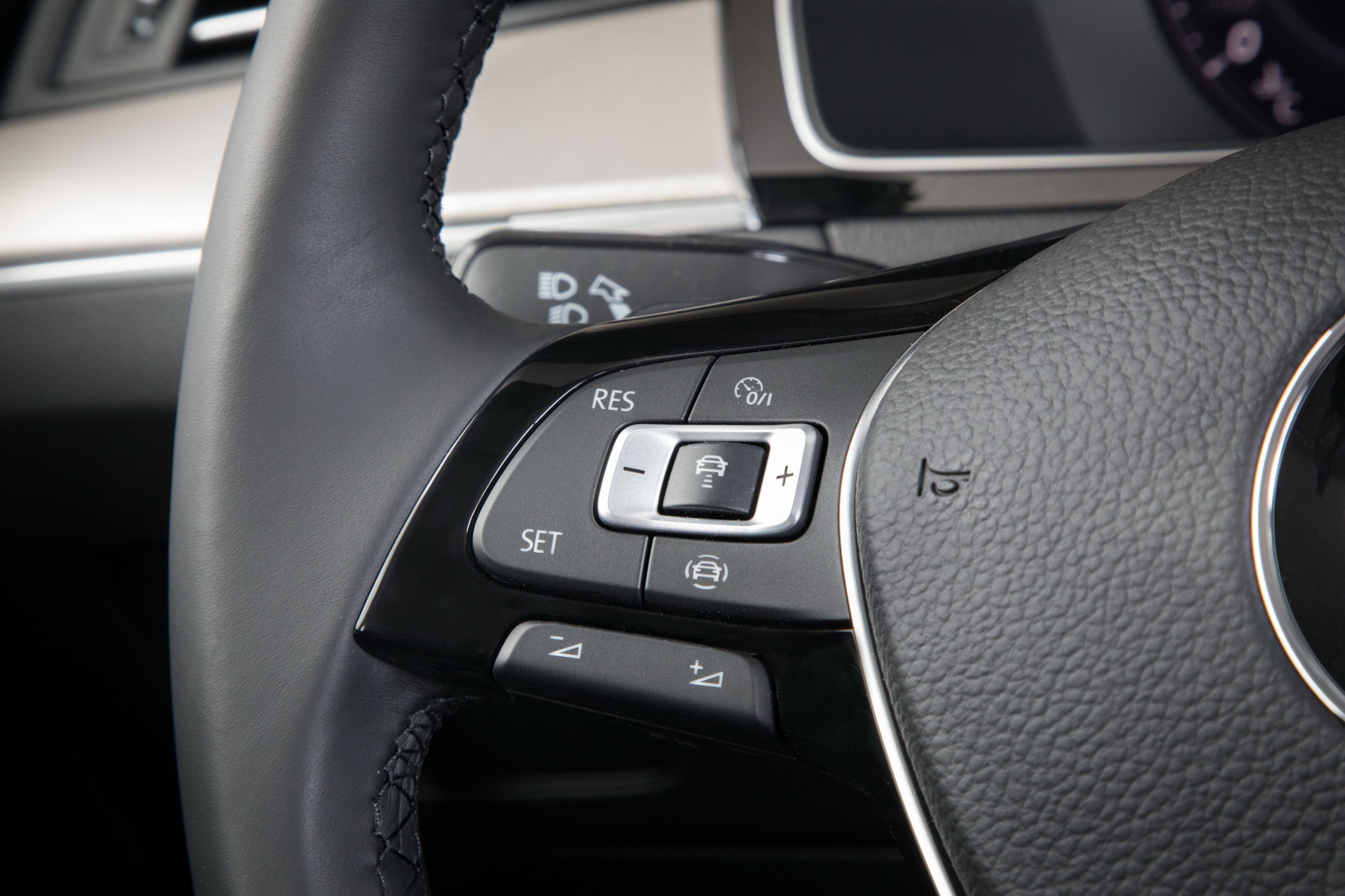 vw-arteon-makes-us-debut-chicago-13 2019 VW Arteon Comes To U.S. With 268HP 2.0 Turbo And AWD; Read All The Details