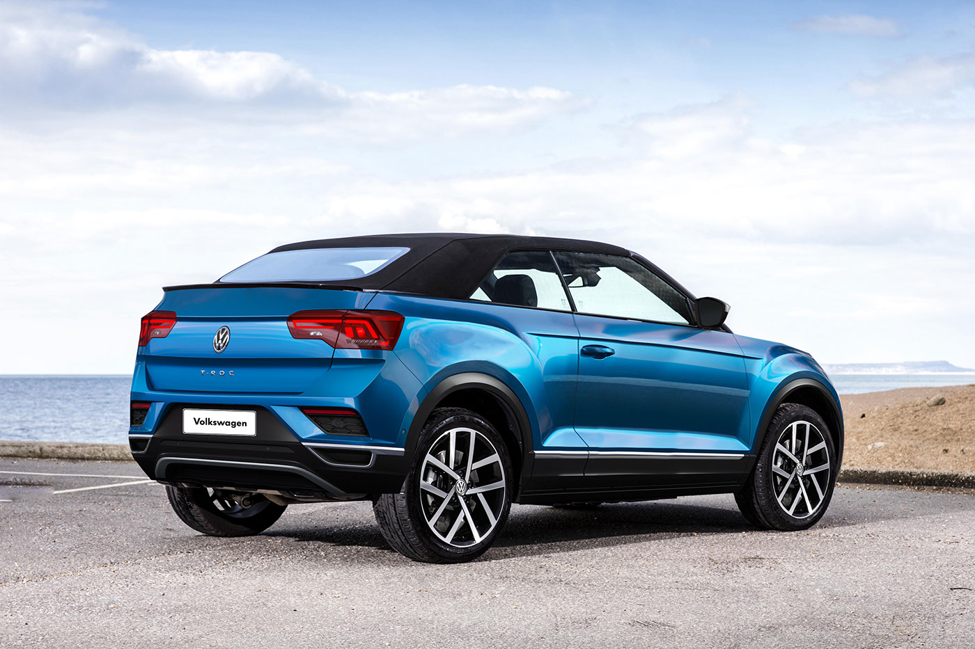 vw-t-roc-convertible-2 VW T-Roc Convertible Rendering Previews Upcoming Model