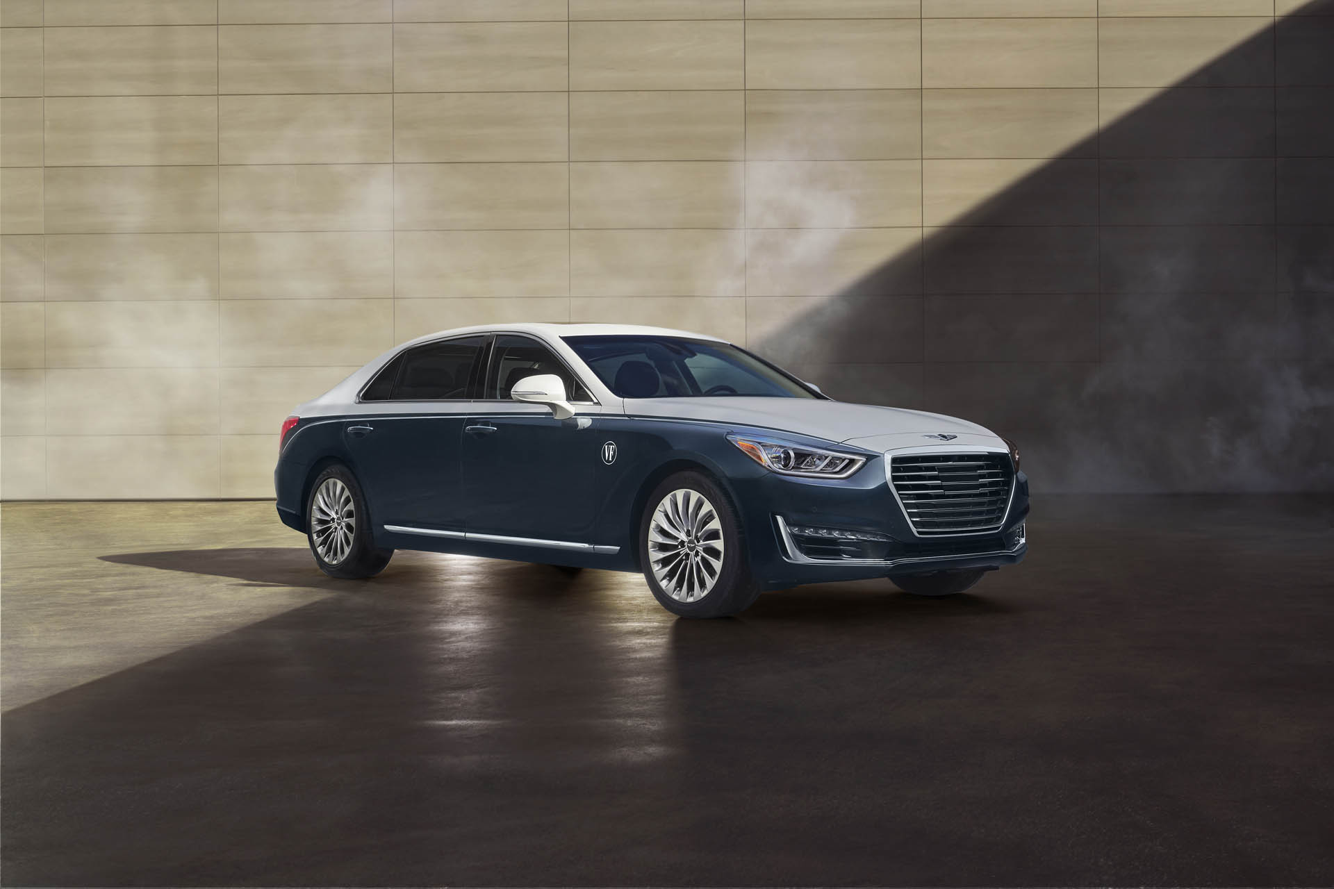1206-2019GenesisG90VanityFairSpecialEditionRefinedUnderstatement Genesis G90s Dress Up To Shuttle Celebrities At The Oscars