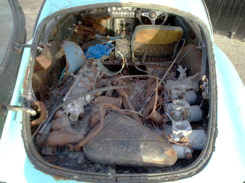 1965-jaguar-e-type-6 Rusty Mess Of A Jaguar E-Type Somehow Fetches Almost £42,000 At Auction