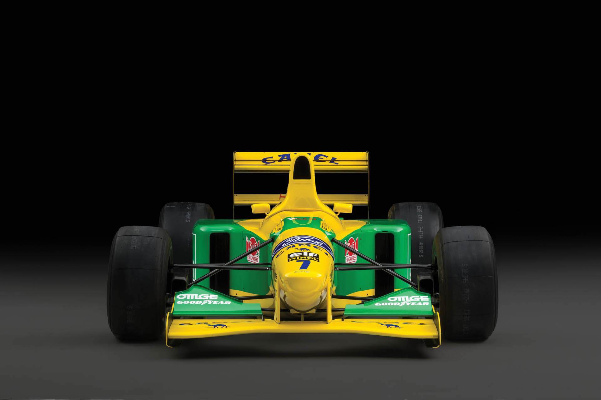 1992-Benetton-B192-Formula-1_6 Drive Like Schumacher In His Actual Benetton-Ford B192