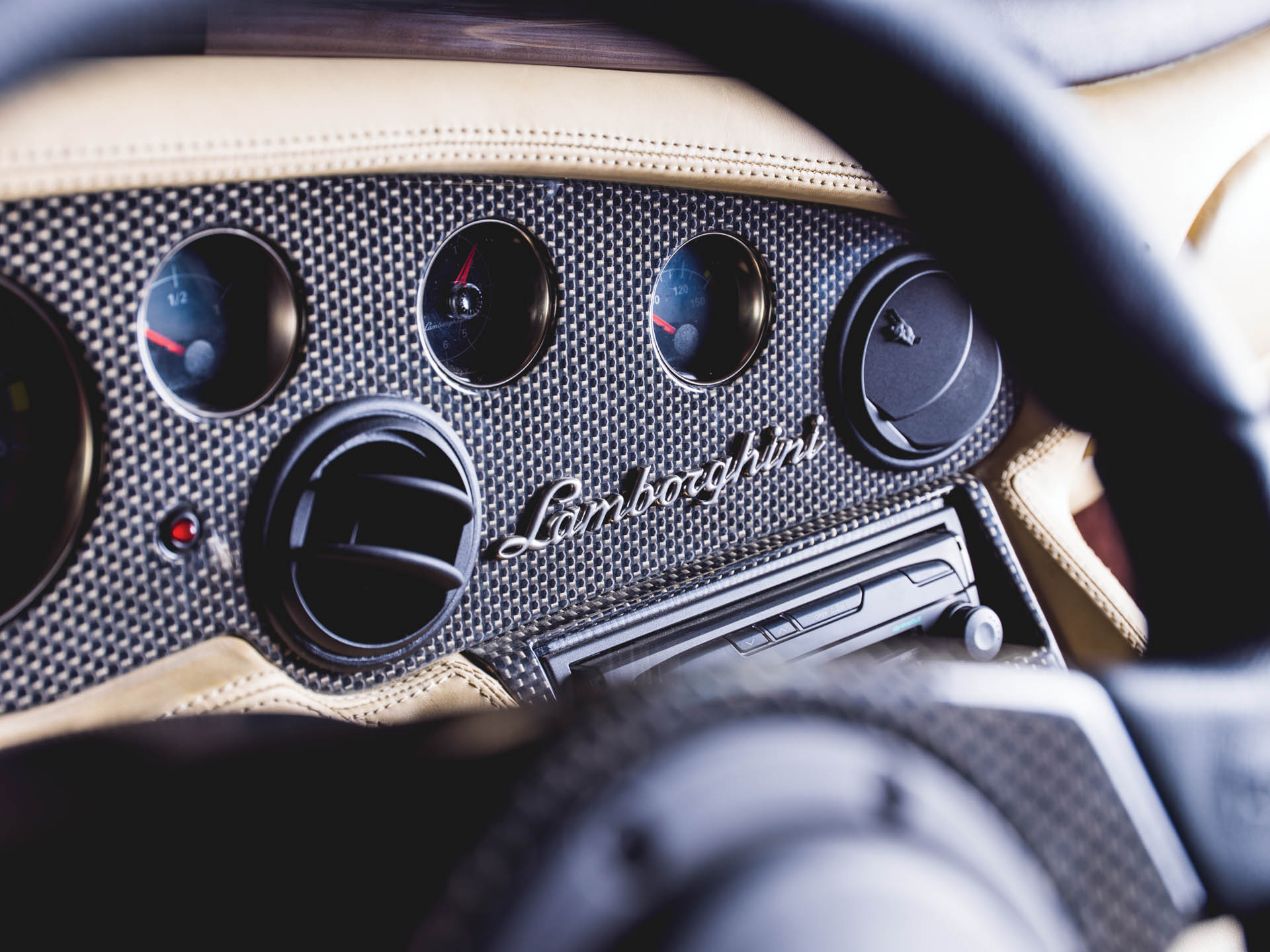 2001-Lamborghini-Diablo-VT-6-0-SE_10 copy One Of The Last Lamborghini Diablos Built Is Still Factory-Fresh