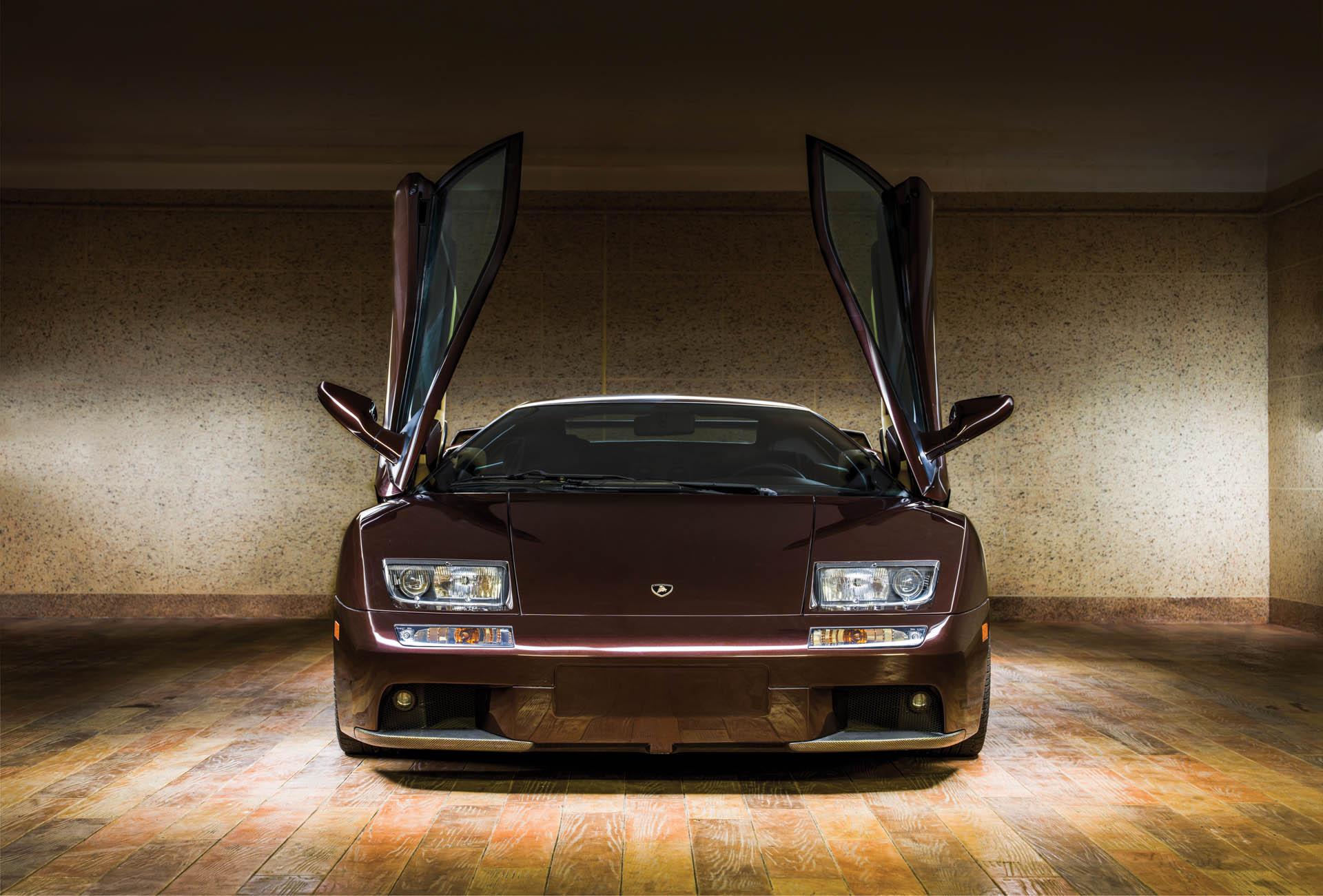 2001-Lamborghini-Diablo-VT-6-0-SE_4 copy One Of The Last Lamborghini Diablos Built Is Still Factory-Fresh