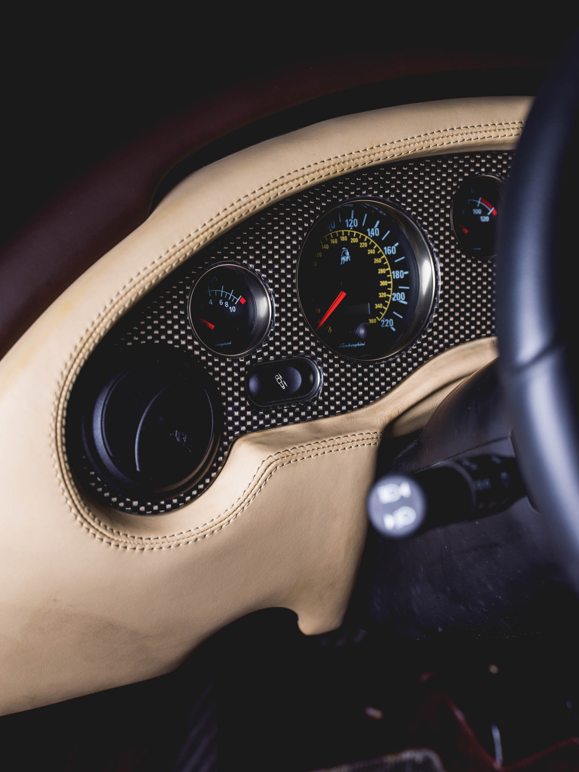 2001-Lamborghini-Diablo-VT-6-0-SE_9 copy One Of The Last Lamborghini Diablos Built Is Still Factory-Fresh