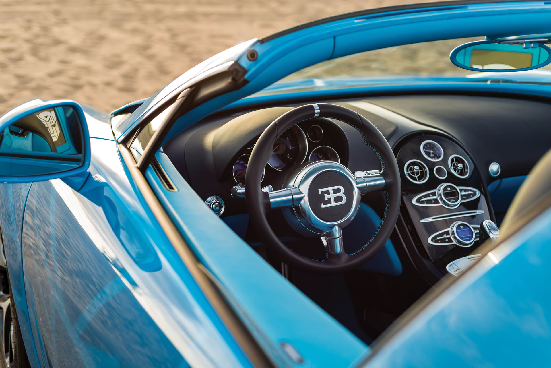 2015-Bugatti-Veyron-16-4-Grand-Sport-Vitesse_12 Transformers-Themed Bugatti Veyron Is Heading Back To The Auction Block