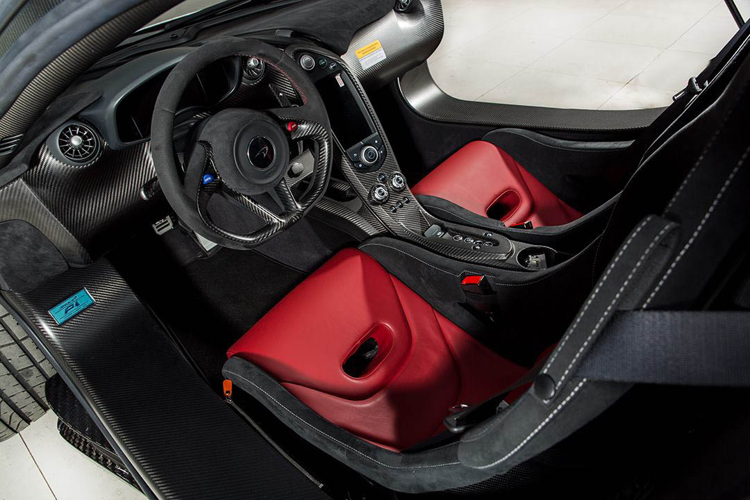 2015-mclaren-p1-bonhams-07 Someone Just Paid $1.7 Million For A Practically New McLaren P1