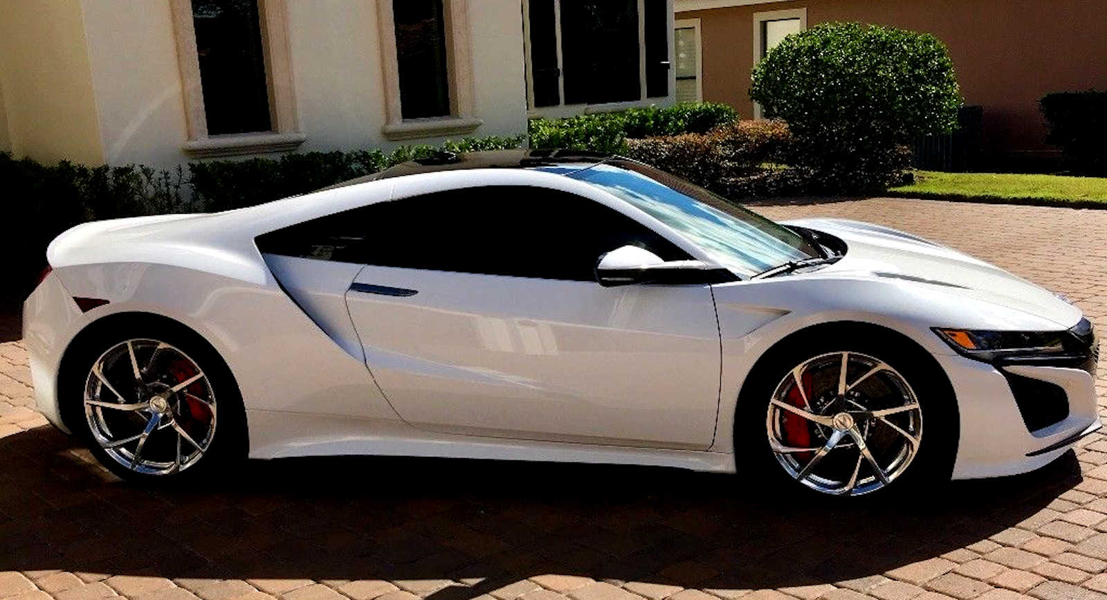 2017 Acura NSX Same Price Dilemma: This 2017 High-Tech Acura NSX Or A 2003 Pristine Original?