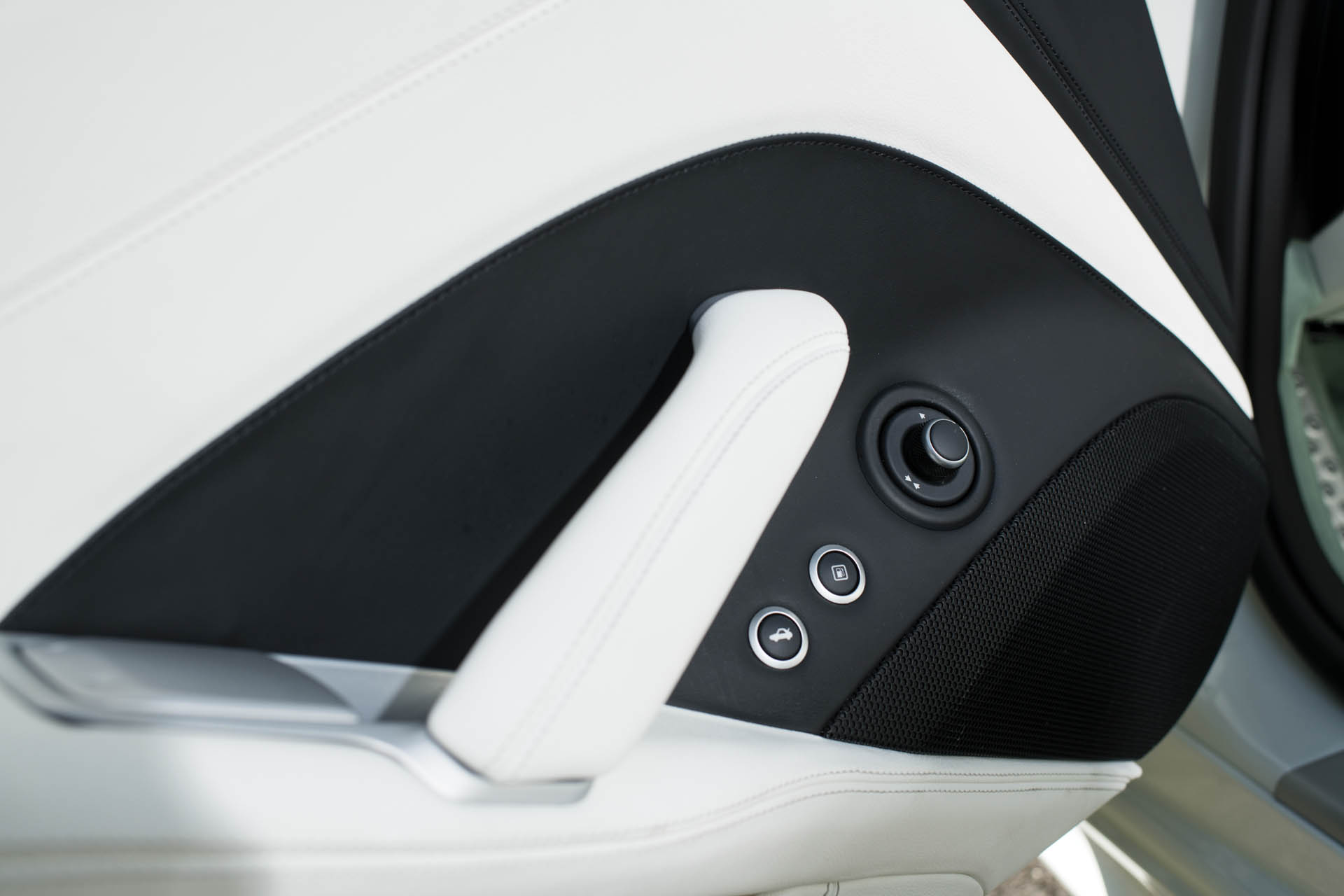 2017-Ferrari-California-T-70th-Anniversary_19 copy Go To Monaco, Come Back With This One-Of-A-Kind Ferrari California