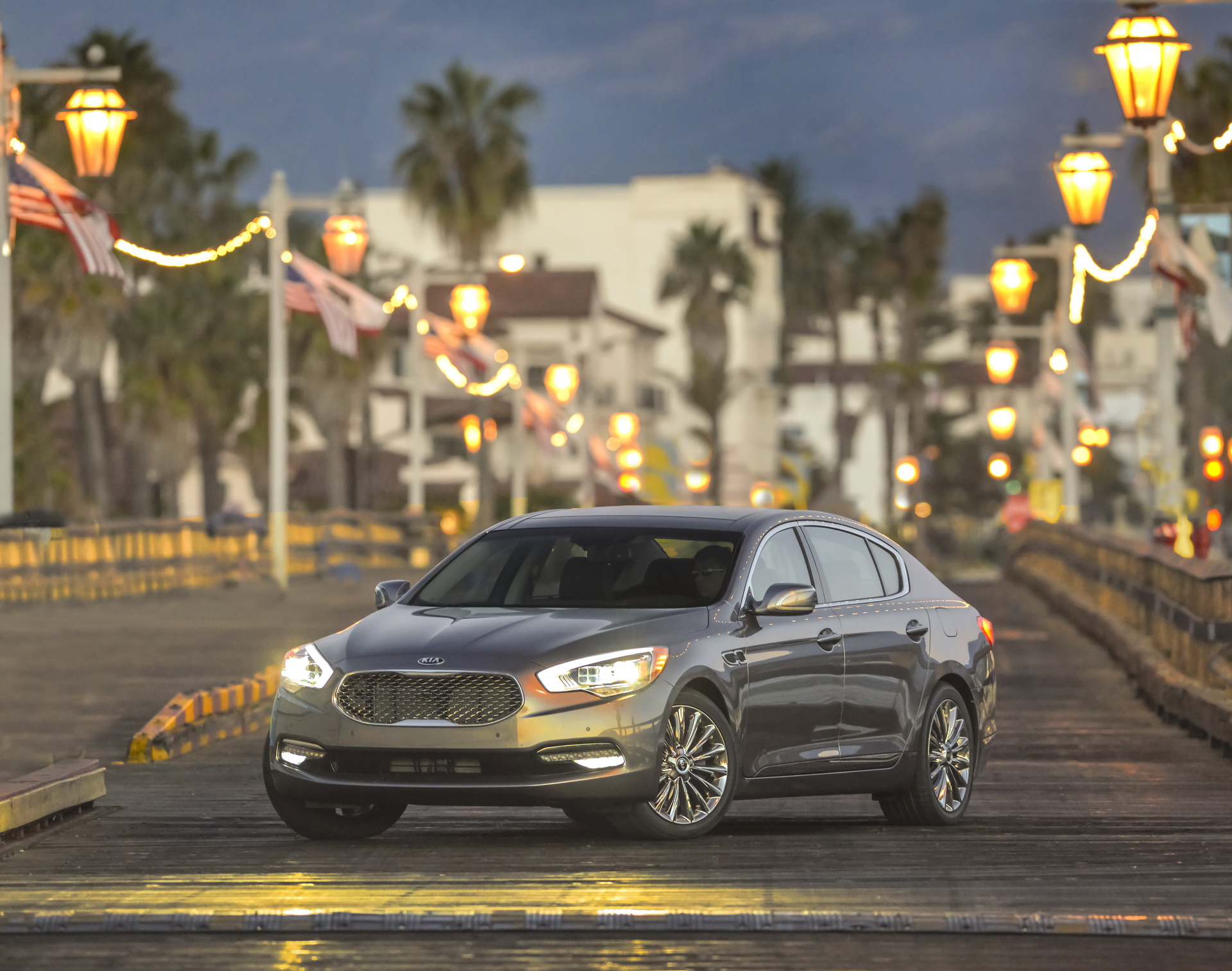 2017-kia-k900-5 2018 Kia K900 Gains More Gear, But At A Price Hike Of Up To $5,000 Just Before It’s Replaced