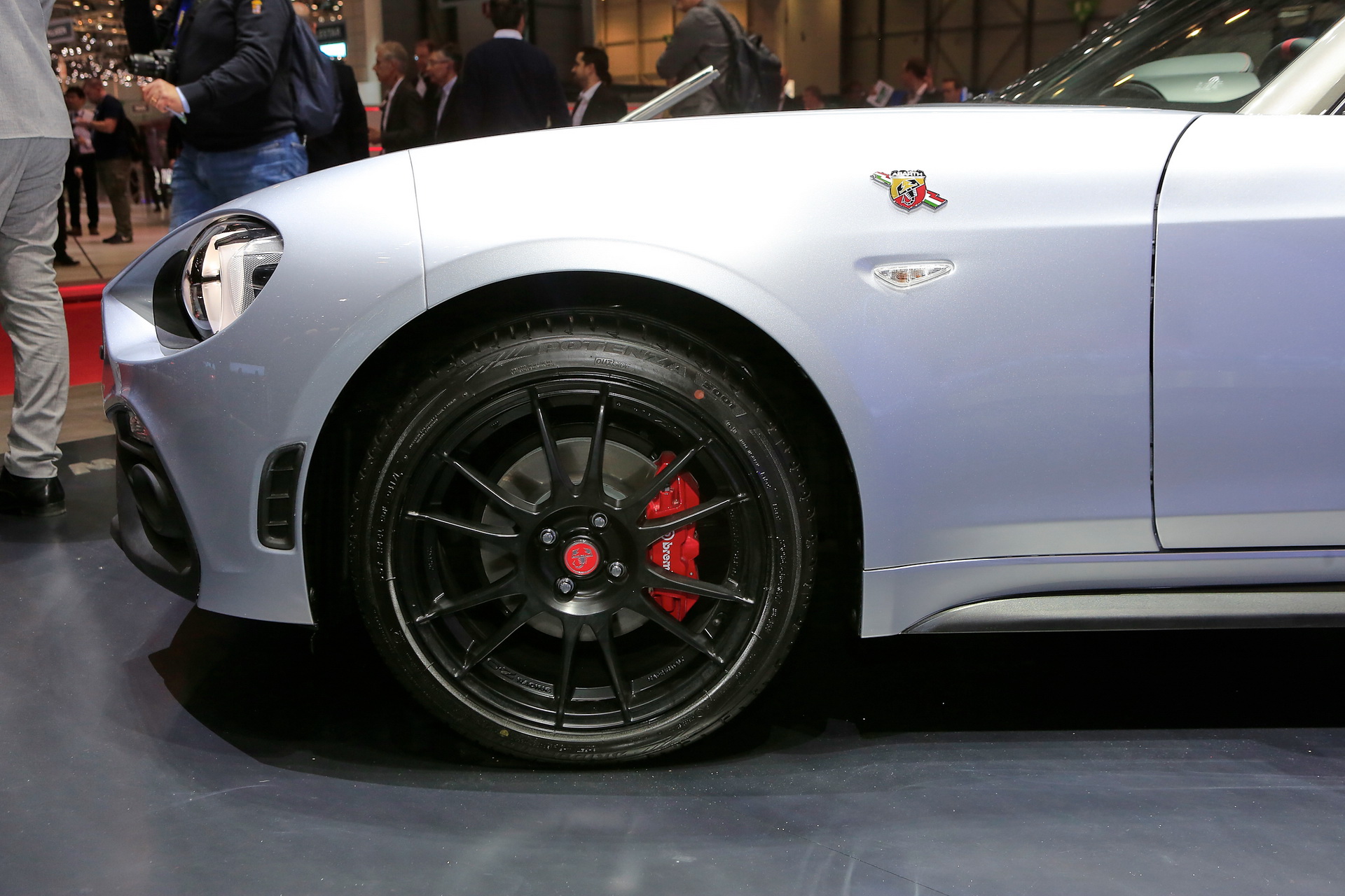 2018-Abarth124GT-11 Does A Carbon Hardtop Change The Way You Look At The Abarth 124 Spider?