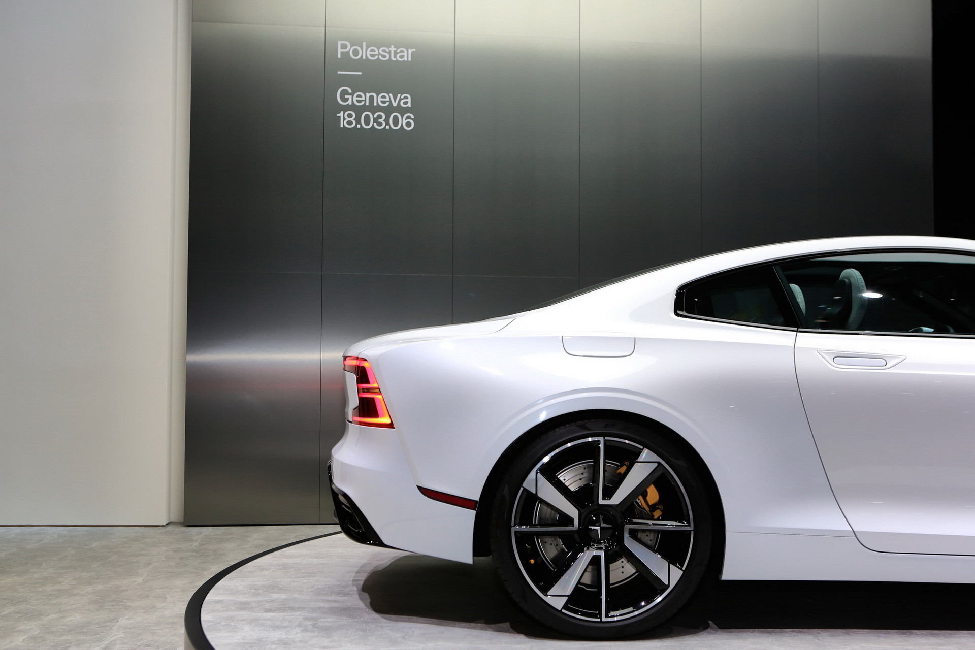 88 Sexy Polestar 1 Coupe Finally Shows Up On European Soil In Geneva