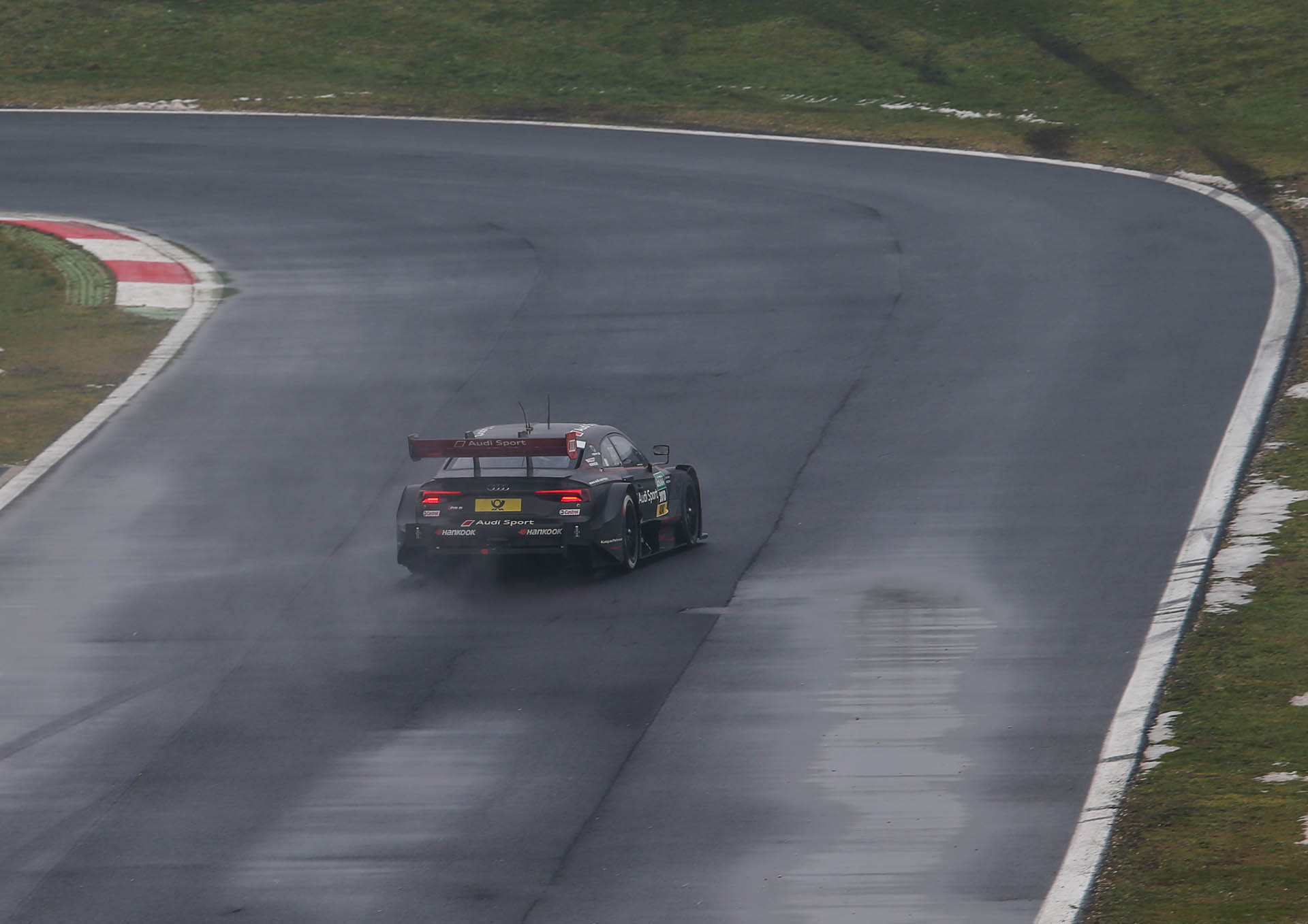 DTM Testfahrten Vallelunga Audi Is Out To Defend Its Titles With Updated RS5 DTM