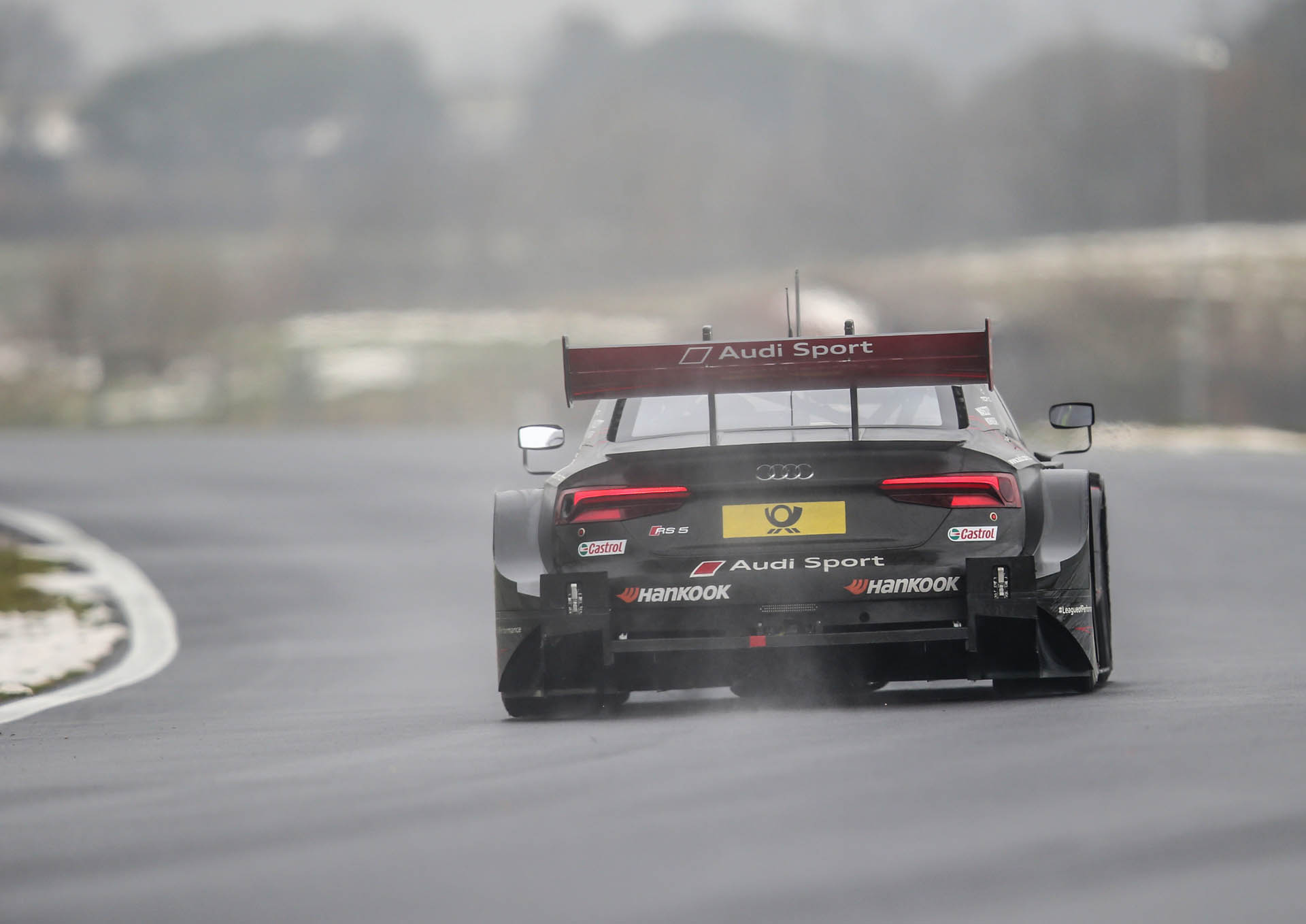 DTM Testfahrten Vallelunga Audi Is Out To Defend Its Titles With Updated RS5 DTM
