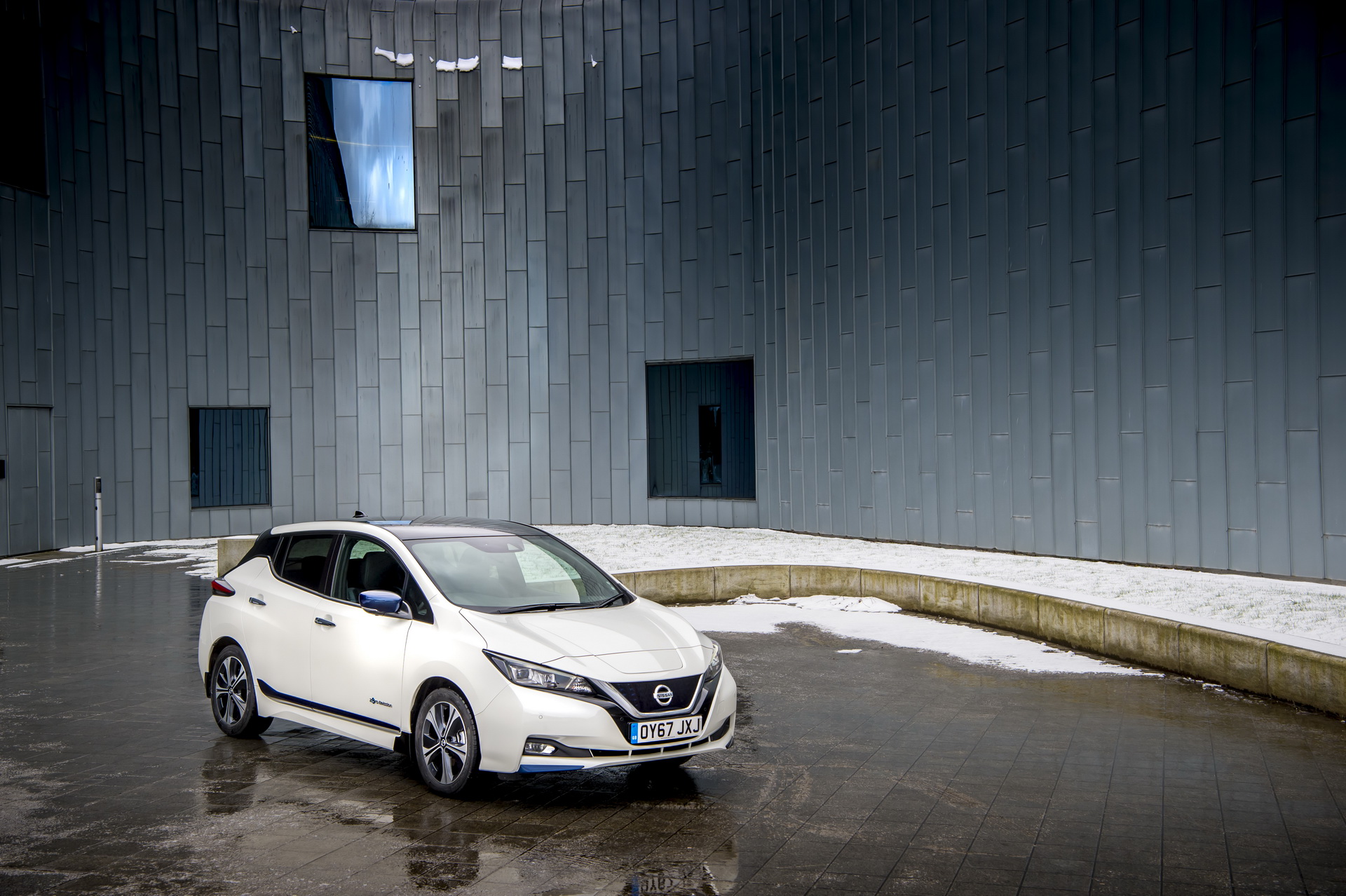 2018-nissan-leaf-5 Nissan To Skip 2018 Paris Auto Show As It Has Nothing New To Present