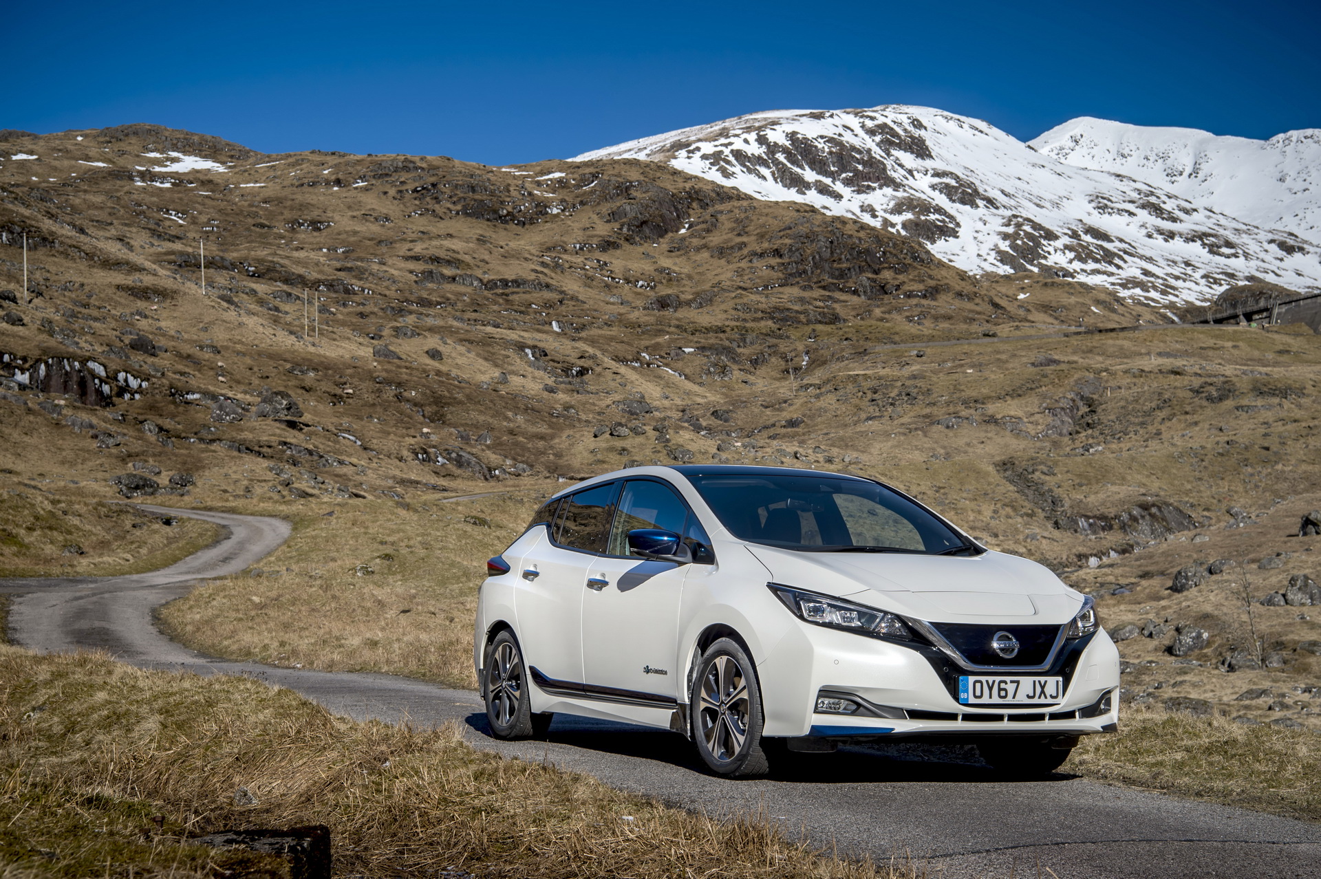 2018-nissan-leaf-7 Nissan To Skip 2018 Paris Auto Show As It Has Nothing New To Present