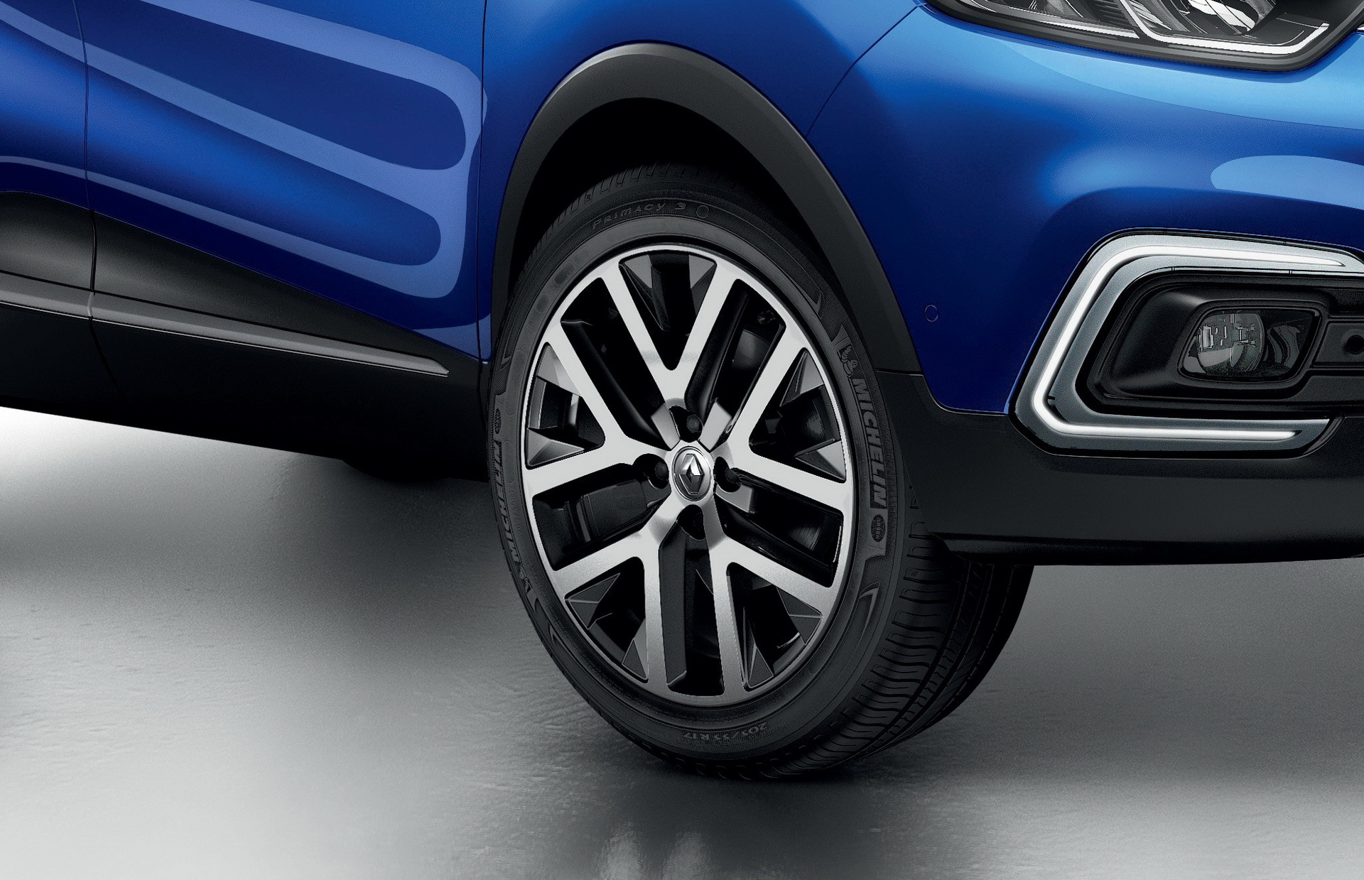 2018-renault-captur-s-edition-5 Renault Captur S-Edition Adds More Powerful Engine, Special Features