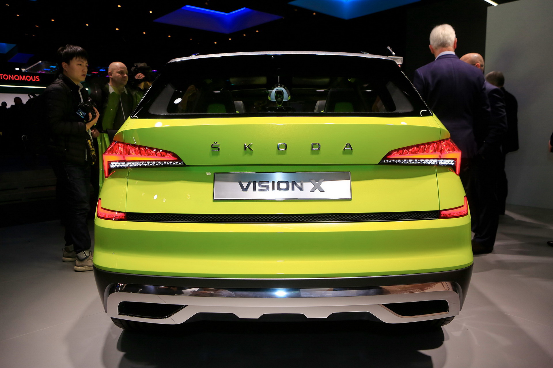 2018-skoda-vision-x-concept-13 Skoda Vision X Production Version Confirmed For 2019 Geneva Show