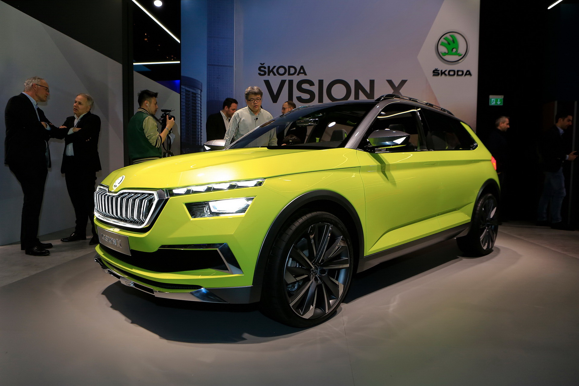 2018-skoda-vision-x-concept-8 Skoda Vision X Production Version Confirmed For 2019 Geneva Show