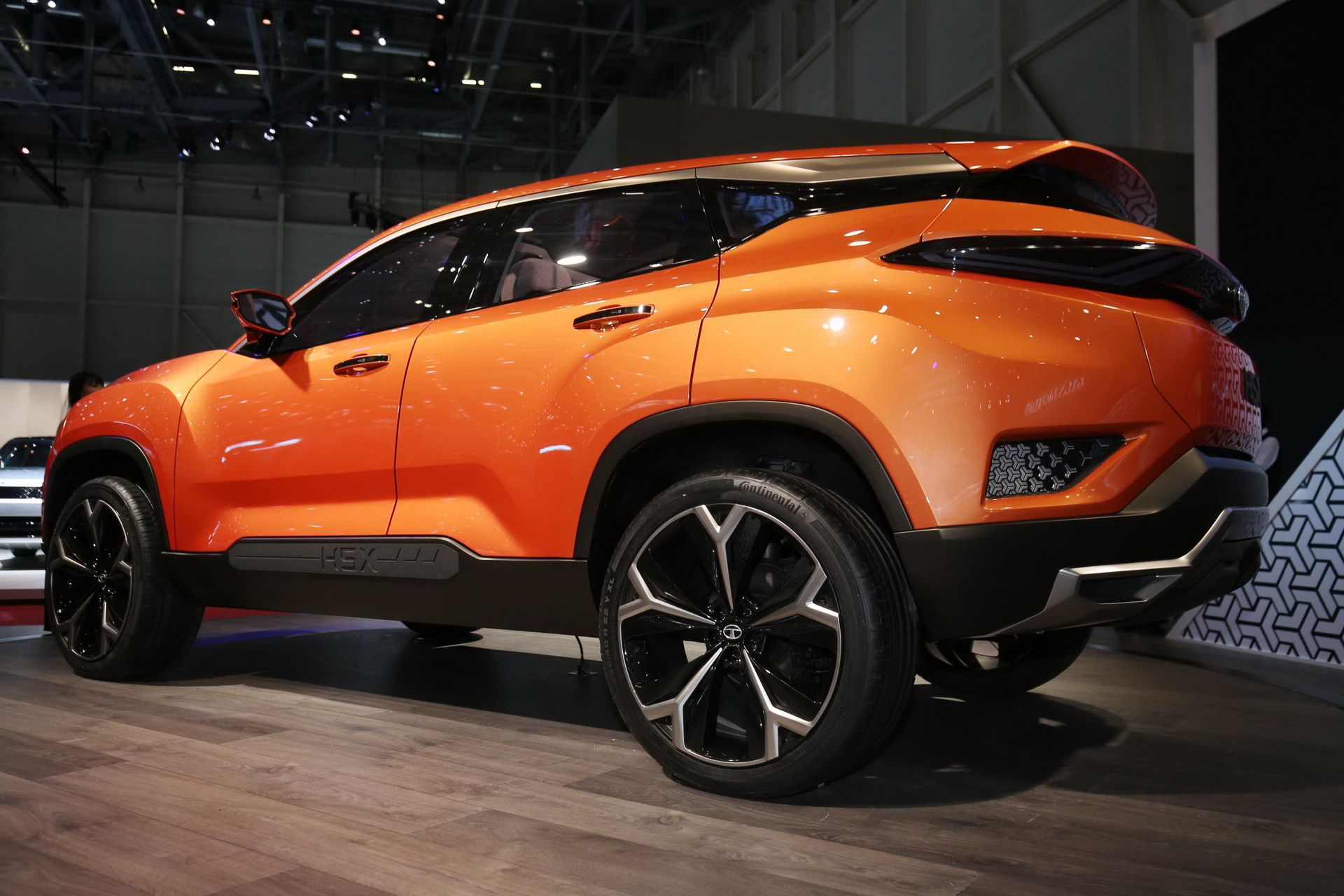 2018-tata-h5x-concept-4 Tata H5X Concept Has Land Rover Roots And An Indian Passport
