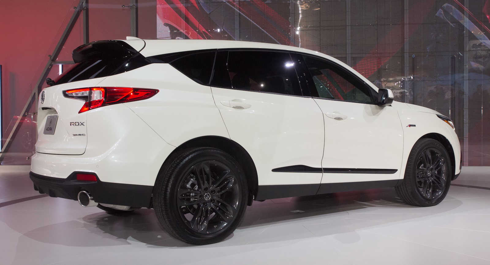 2019 Acura RDX What’s With All The Lobster Claw Taillights These Days?