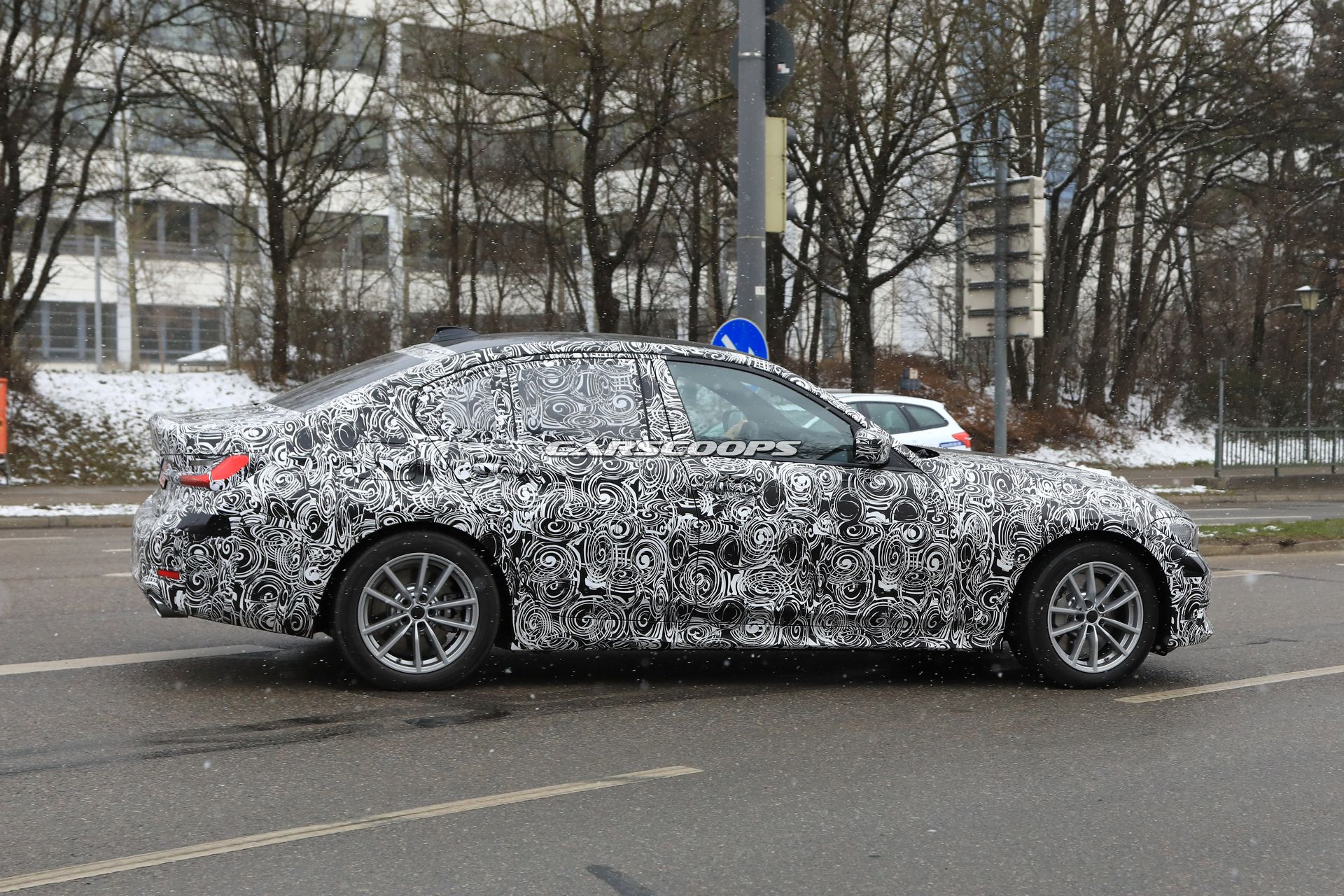 2019-BMW-3-Series-Spy-Shots-27 2019 BMW 3-Series Spied In Base, M Sport And M340i Performance Guises