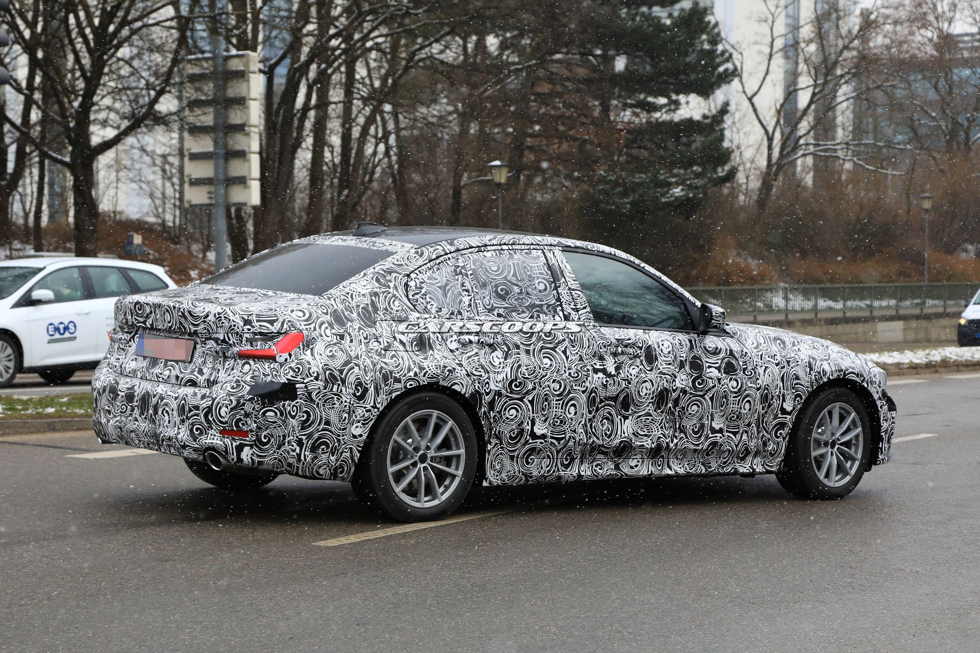 2019-BMW-3-Series-Spy-Shots-28 2019 BMW 3-Series Spied In Base, M Sport And M340i Performance Guises