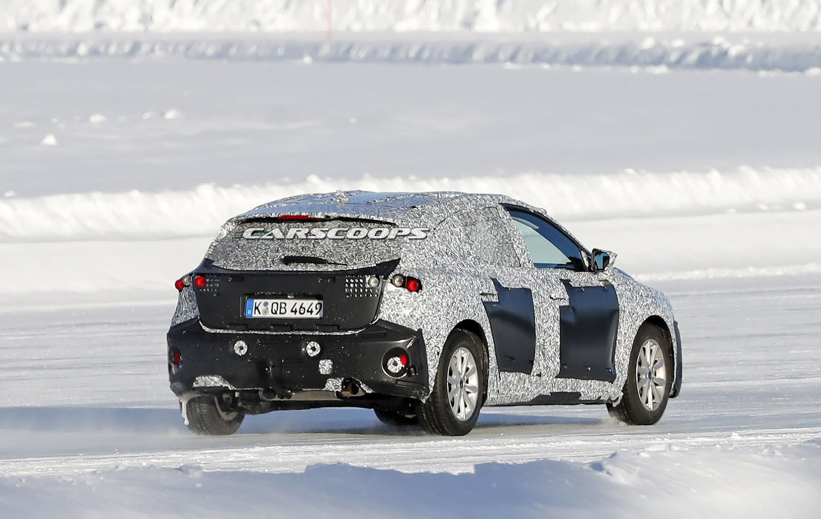 2019-Ford-Focus-scoop-6 Next Ford Focus RS Could Be A 400HP Electric Beast