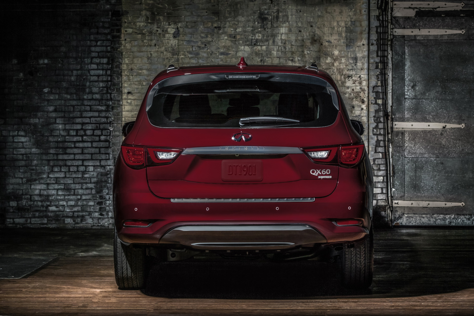 2019-INFINITI-QX60-LIMITED-05 Infiniti Reveals More Luxurious ‘Limited’ Versions Of 2019 QX60 And QX80