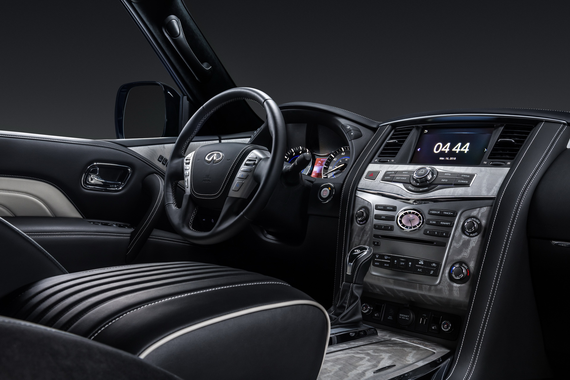 2019-INFINITI-QX80-LIMITED-14 Infiniti Reveals More Luxurious ‘Limited’ Versions Of 2019 QX60 And QX80