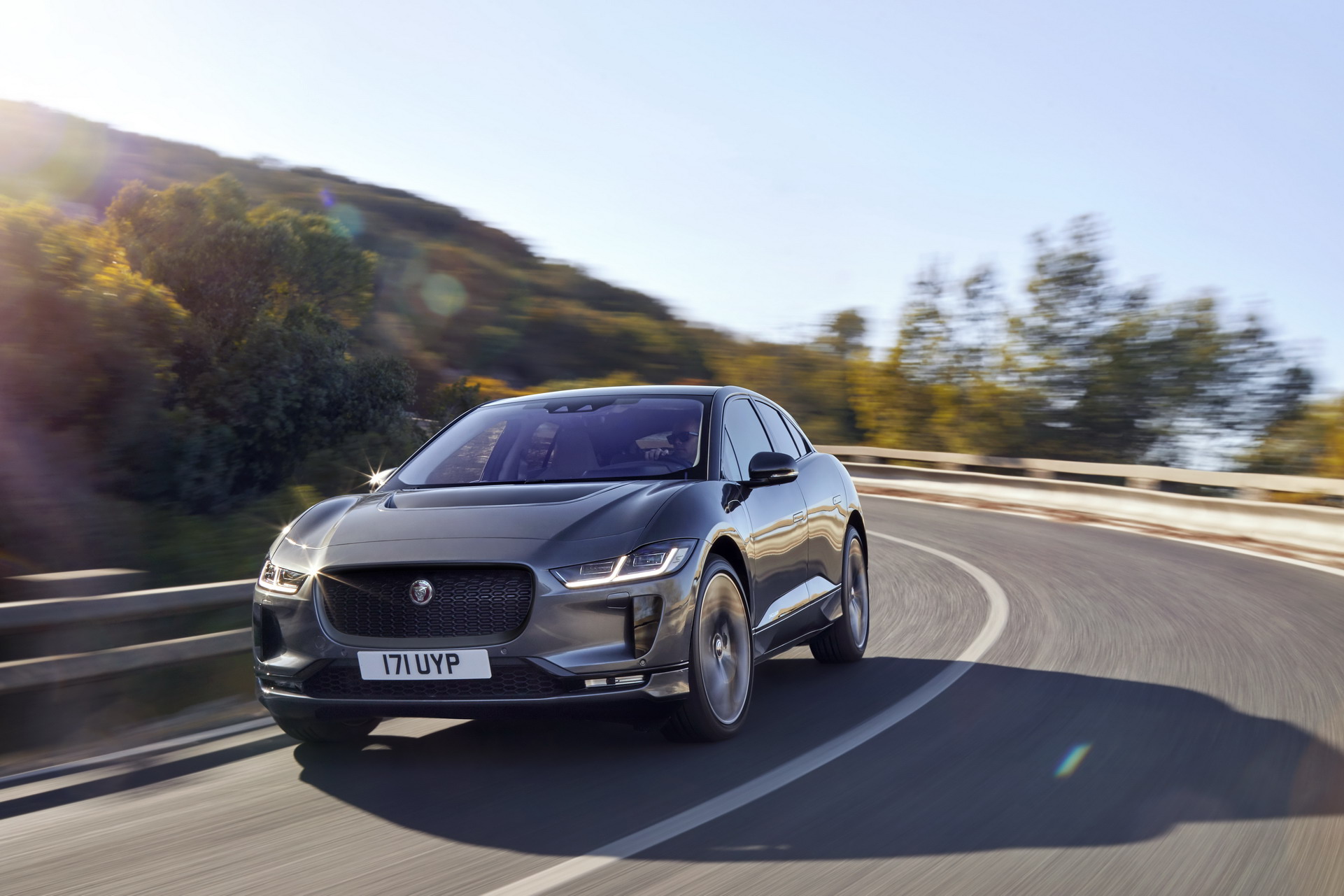 2019-Jaguar-I-Pace-61 2019 Jaguar I-PACE Is A 395HP, All-Electric Tesla Model X Rival