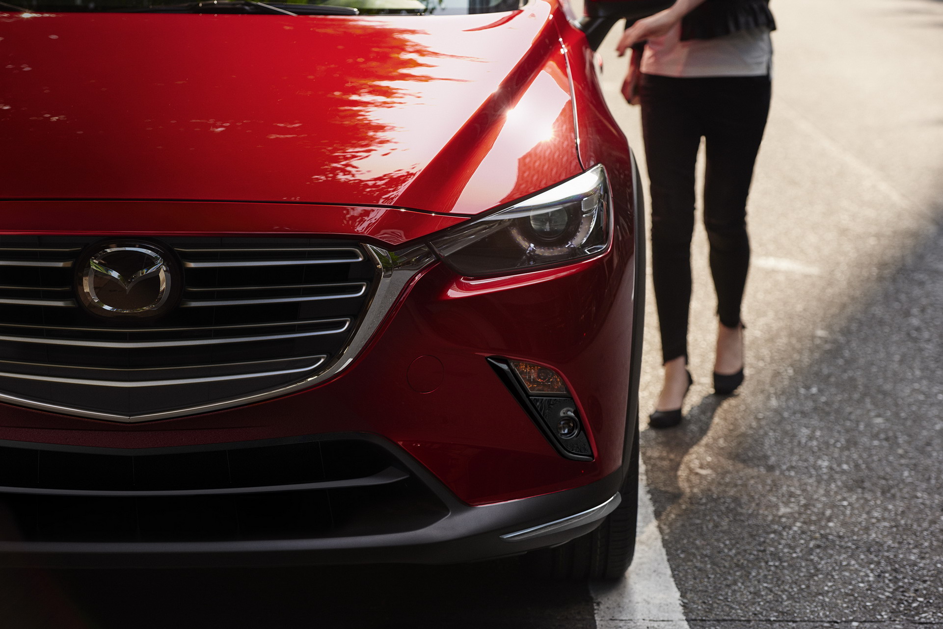2019 Mazda CX-3 1 2019 Mazda CX-3 Takes Over New York With Electronic Parking Brake